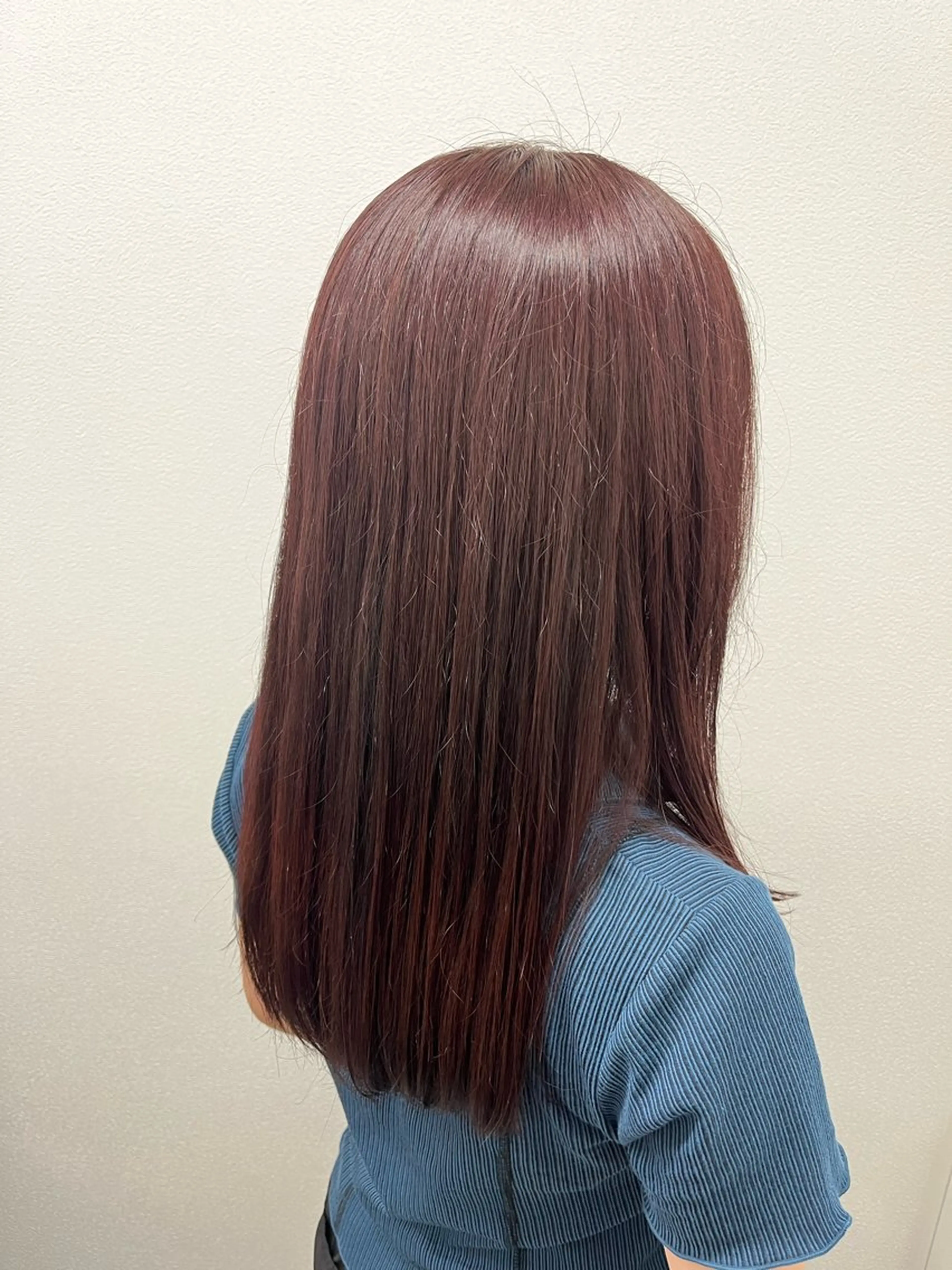 ロング カラー 🖤ハイトーン× レイヤー🖤SARAのヘアスタイル