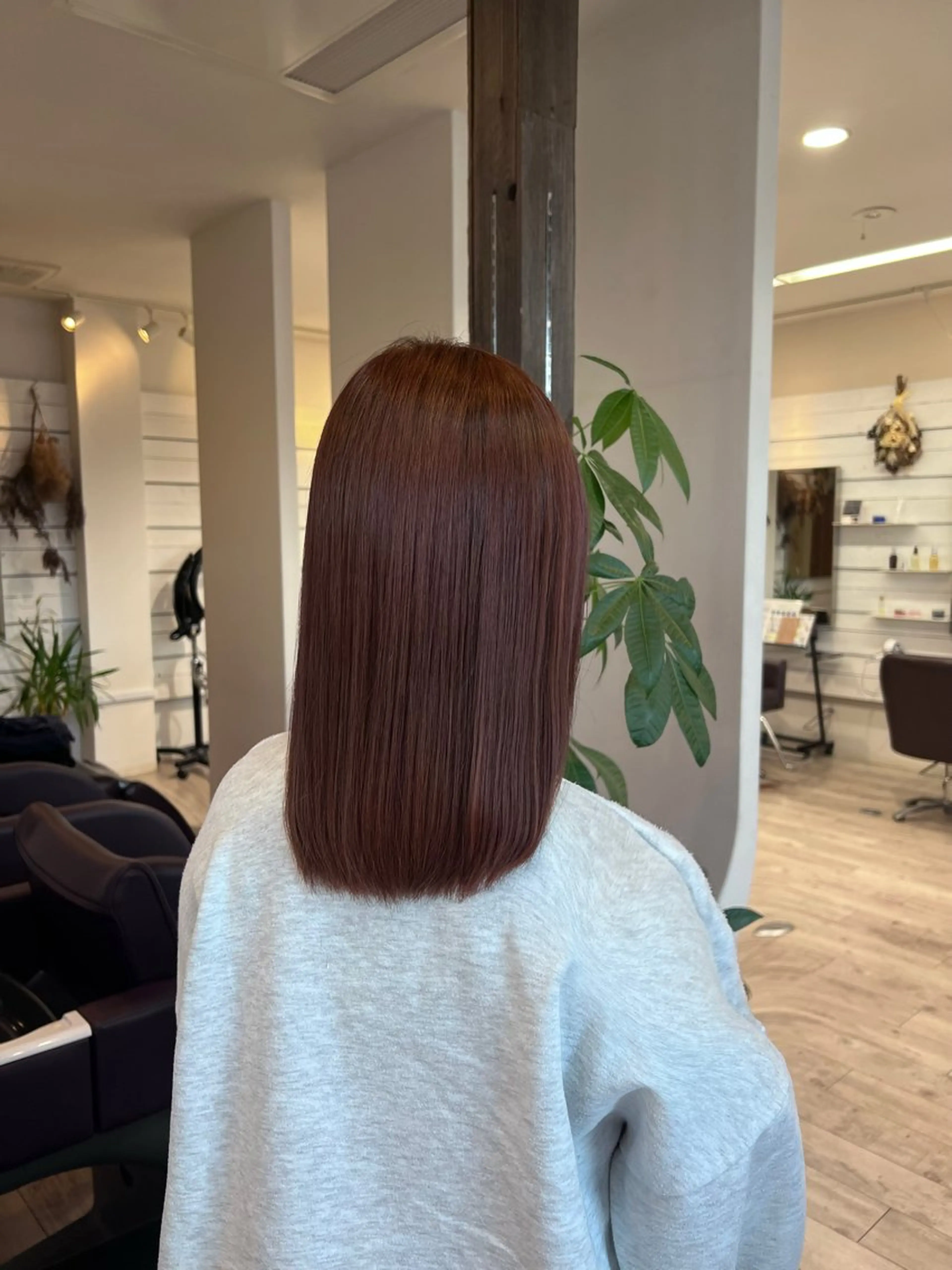 ミディアム 三原 つばさのヘアスタイル