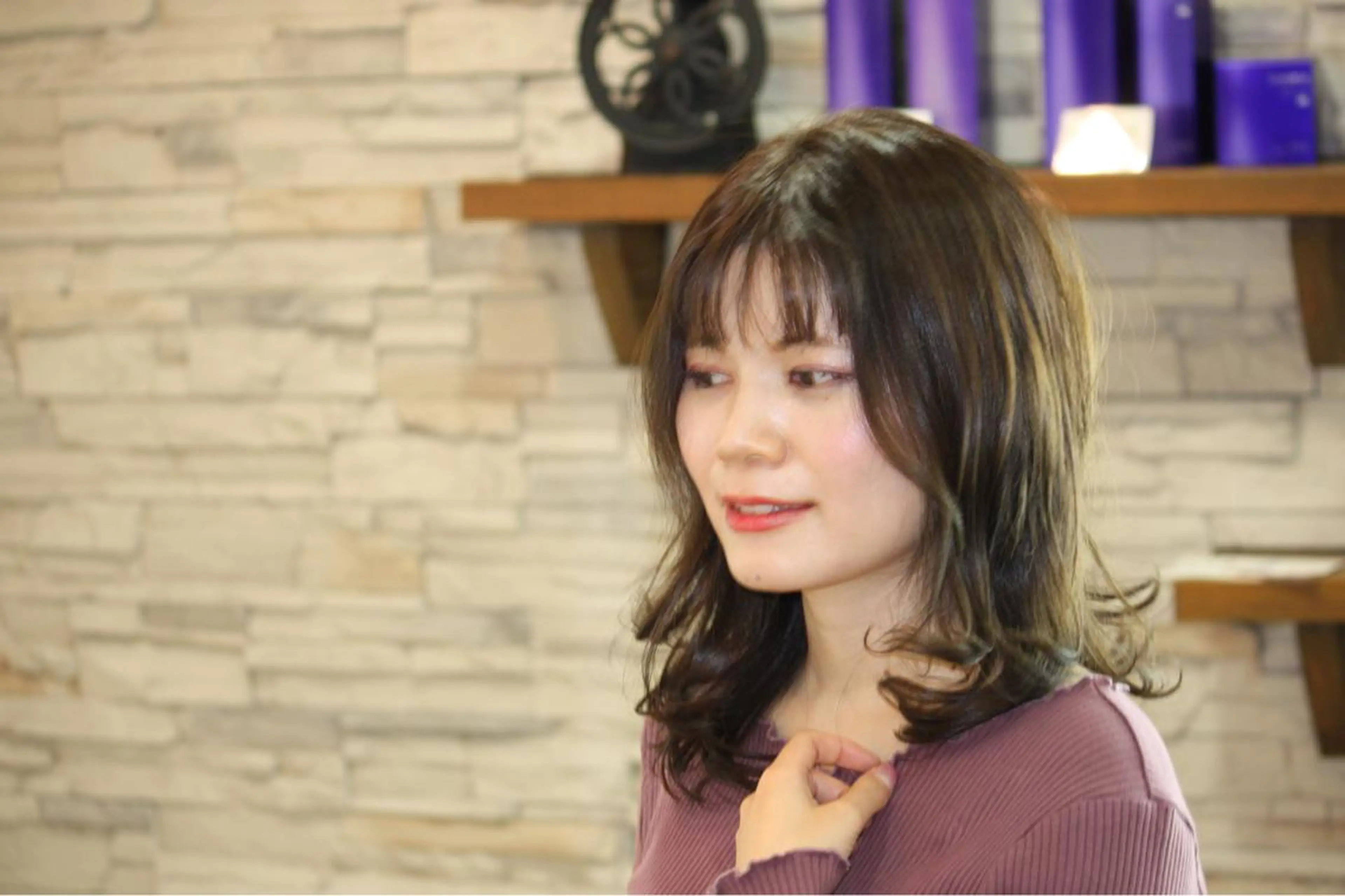 セミロング カラー レイヤーカット 杉田 楓真のヘアスタイル