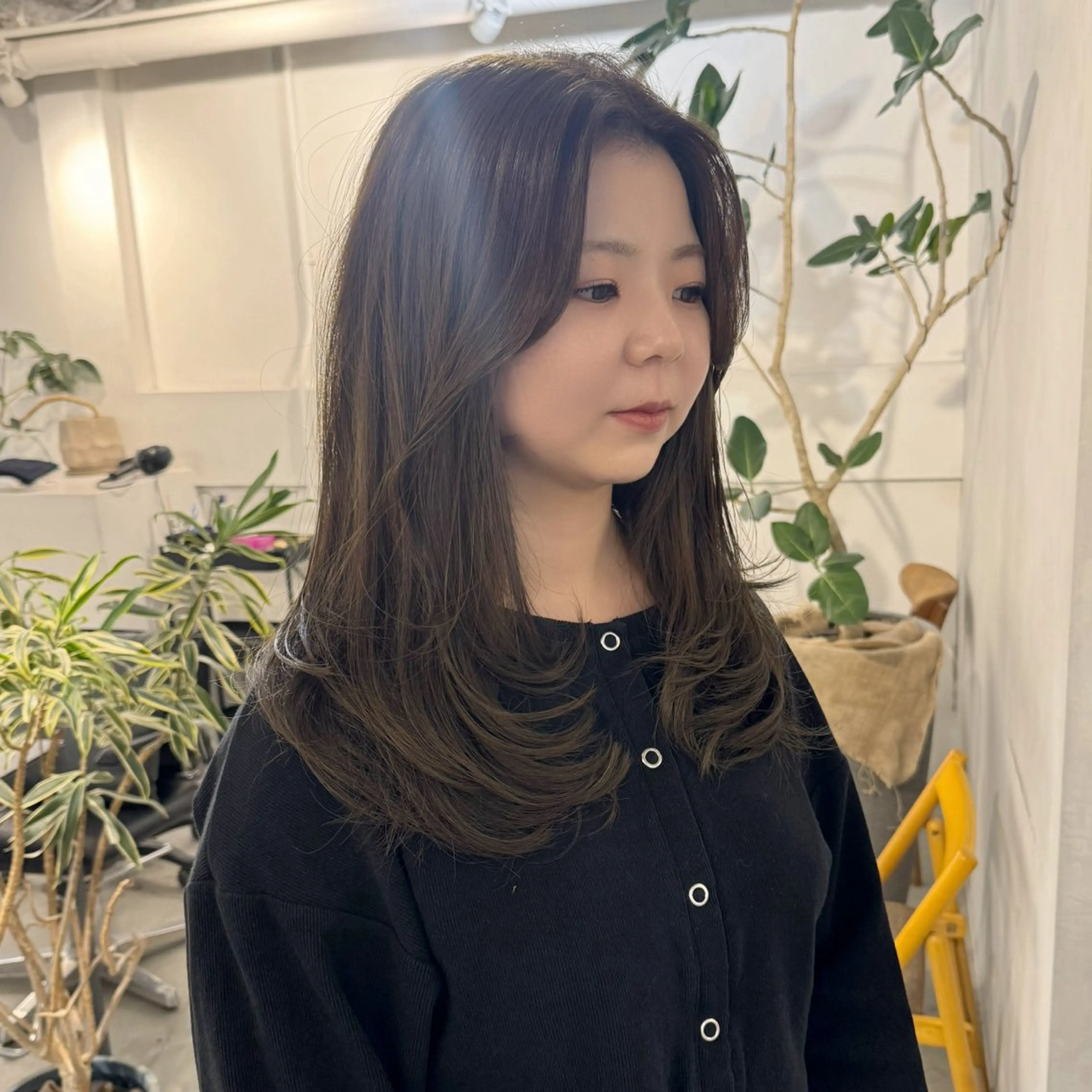 セミロング カット ヘアカラー トリートメント 顔周りカット・相談 レイヤーも◎しずくのヘアスタイル