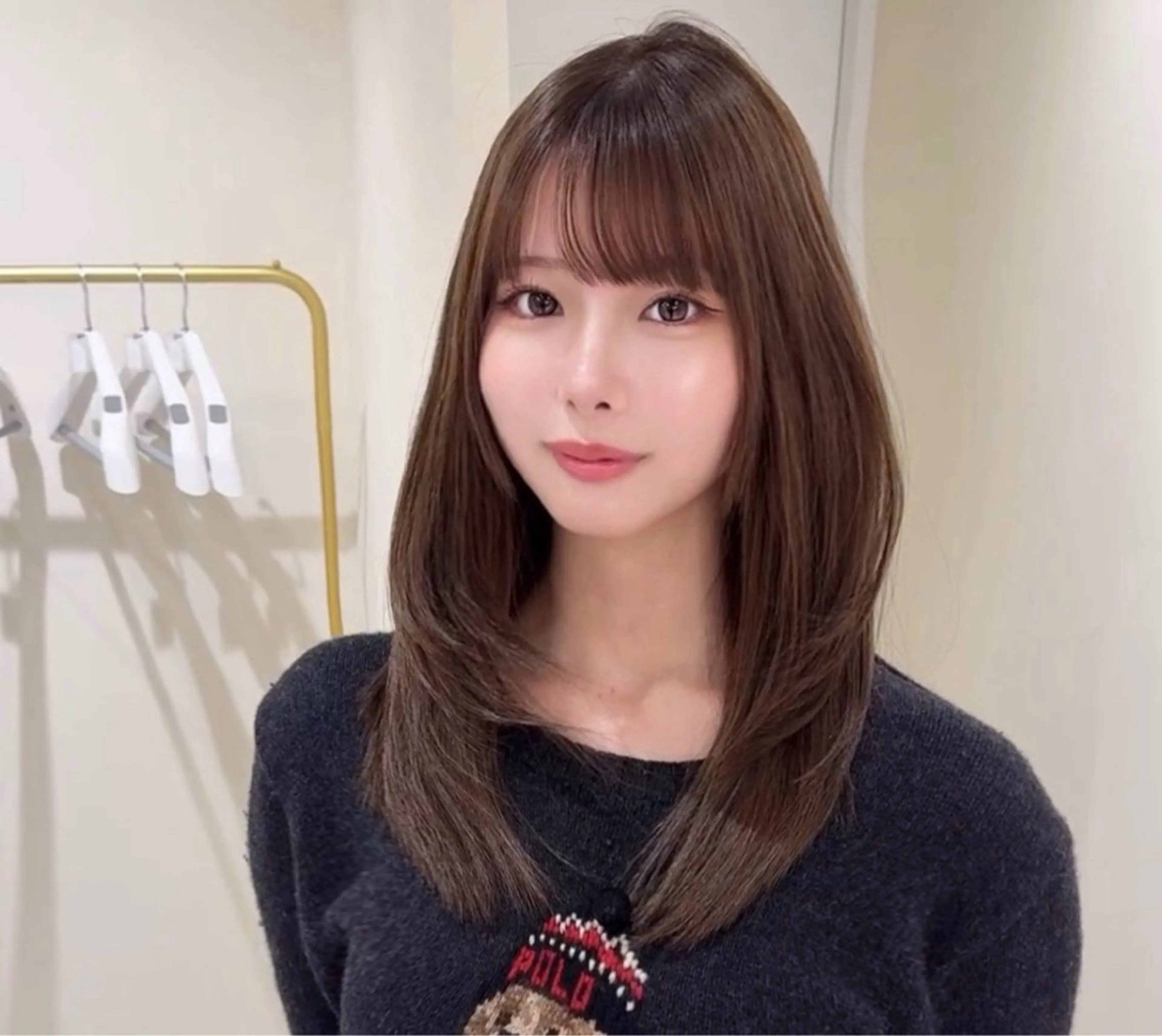 ミディアム カラー カット レイヤー/韓国ヘア 角岡泉希のヘアスタイル