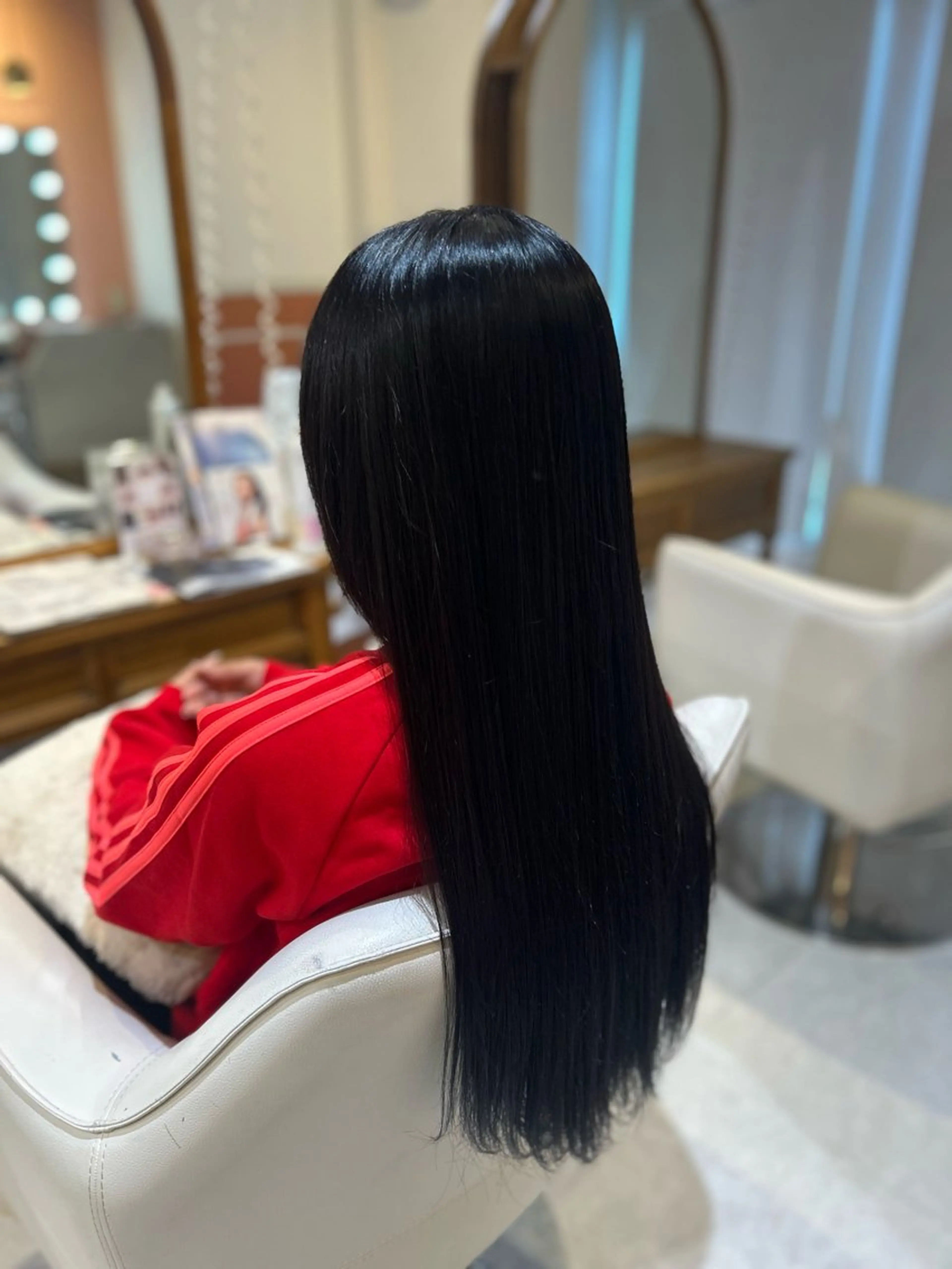 ロング カラー 中山 知優のヘアスタイル