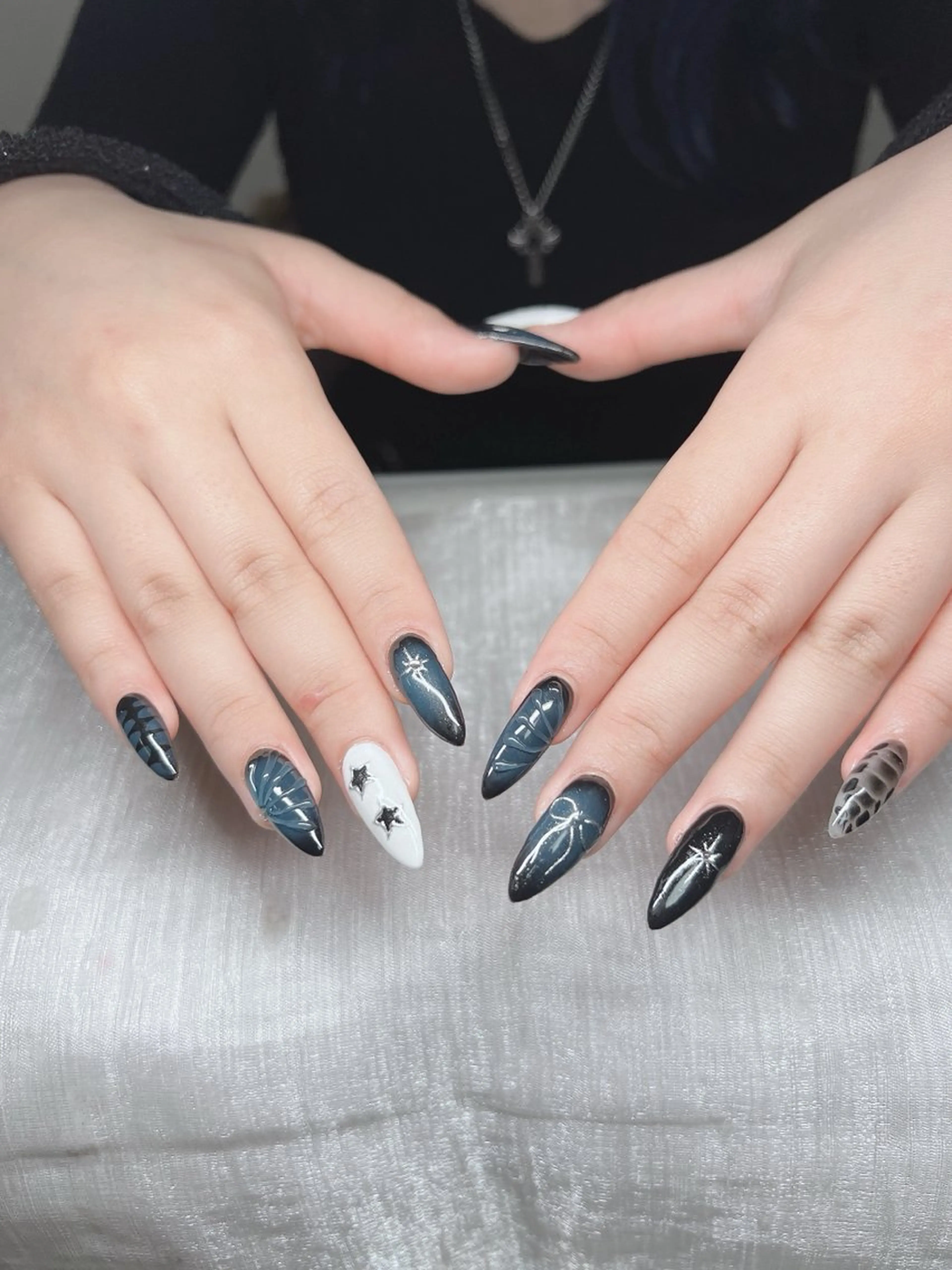 ネイル 長さ出し グラデーション キラキラネイル マグネットネイル ニュアンスネイル ハンドネイル Lee Nails チップ長さだし専門店のネイルデザイン