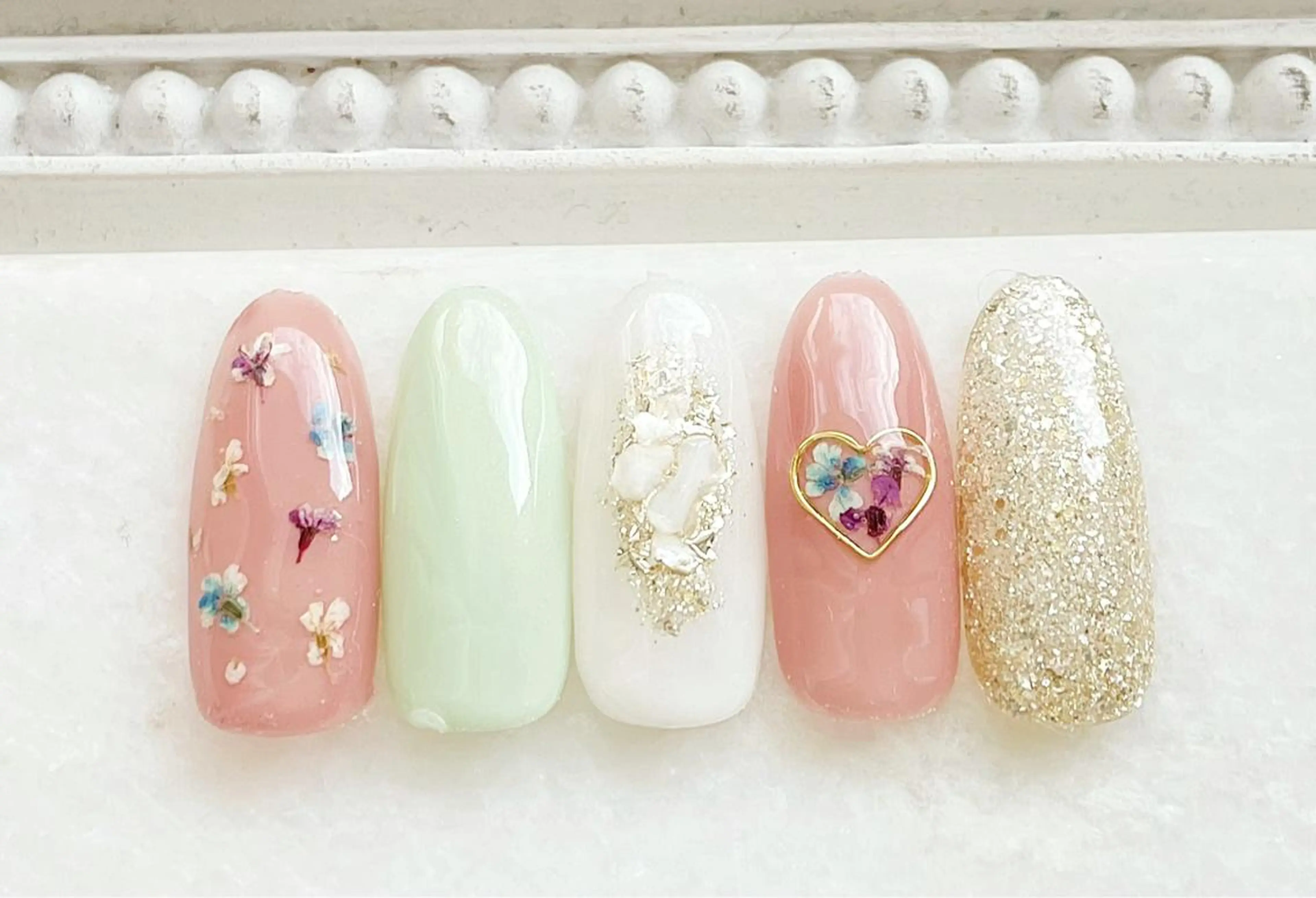 ネイル ジェルネイル パラジェル 春ネイル ハンドネイル Satomi  のネイルデザイン