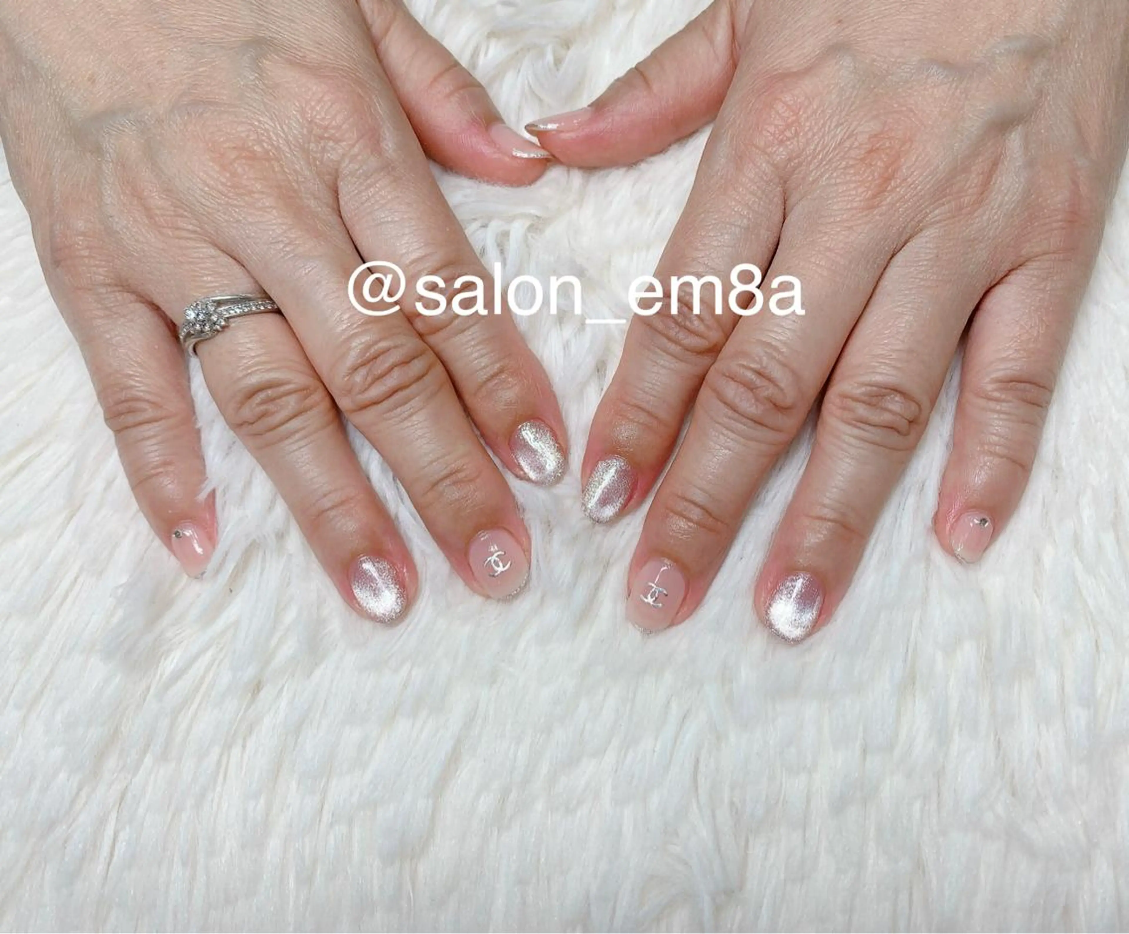 ネイル ジェルネイル マグネットネイル 持ち込み salon EM&A emiのネイルデザイン