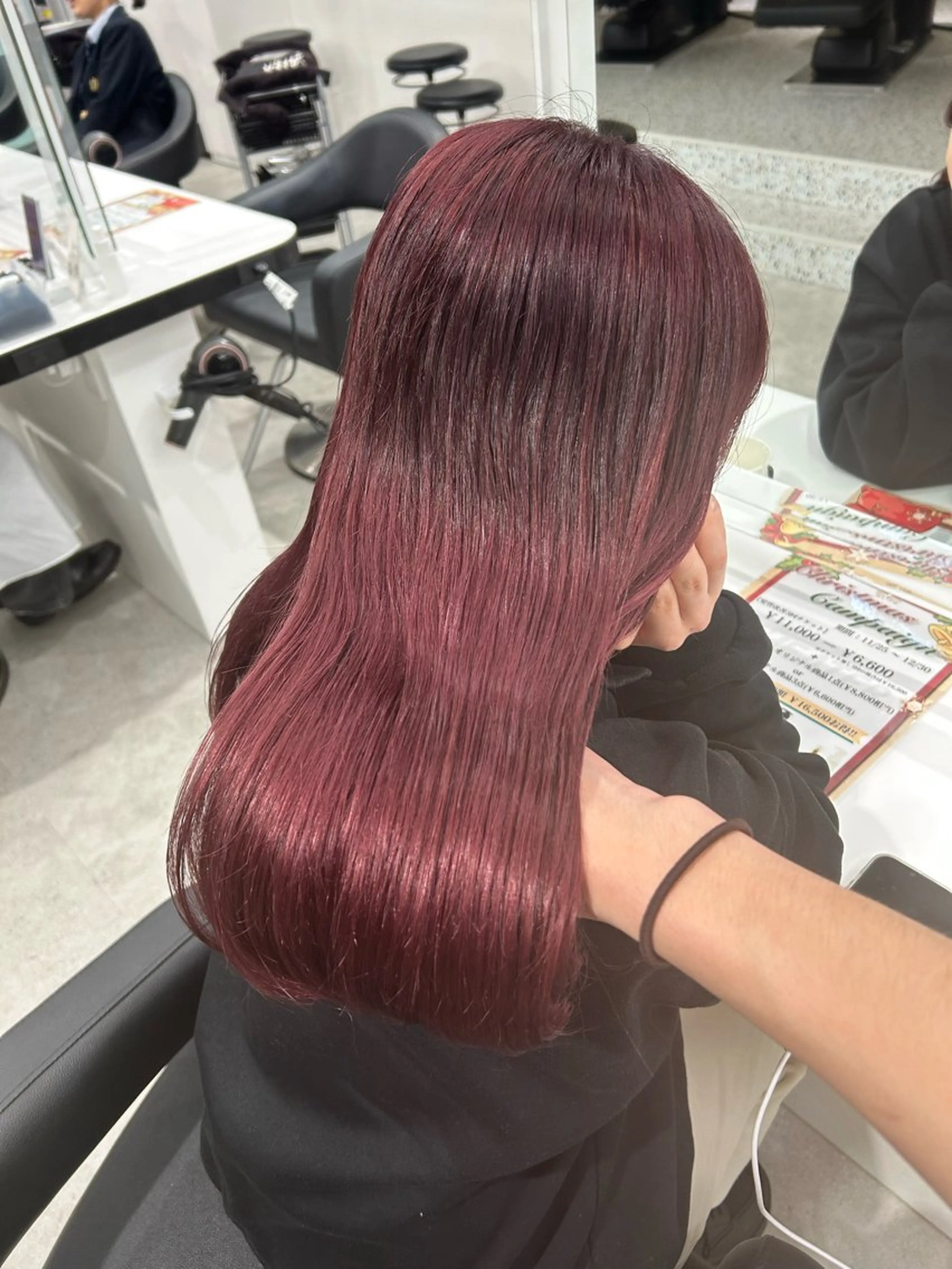 ロング カラー 履歴修正屋さん／ ブロンド／ホワイトのヘアスタイル