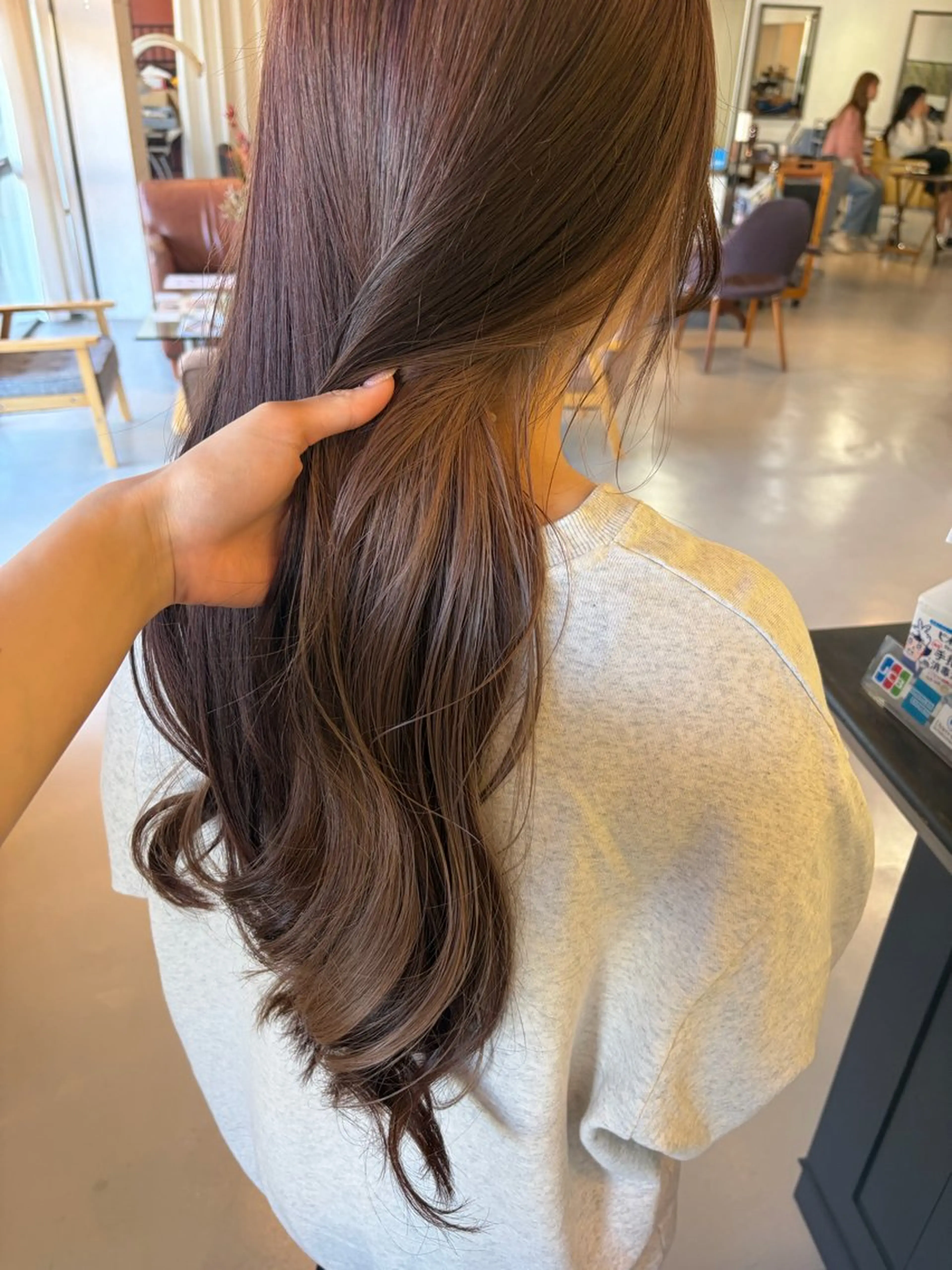 カラー 門手 菜々子のヘアスタイル