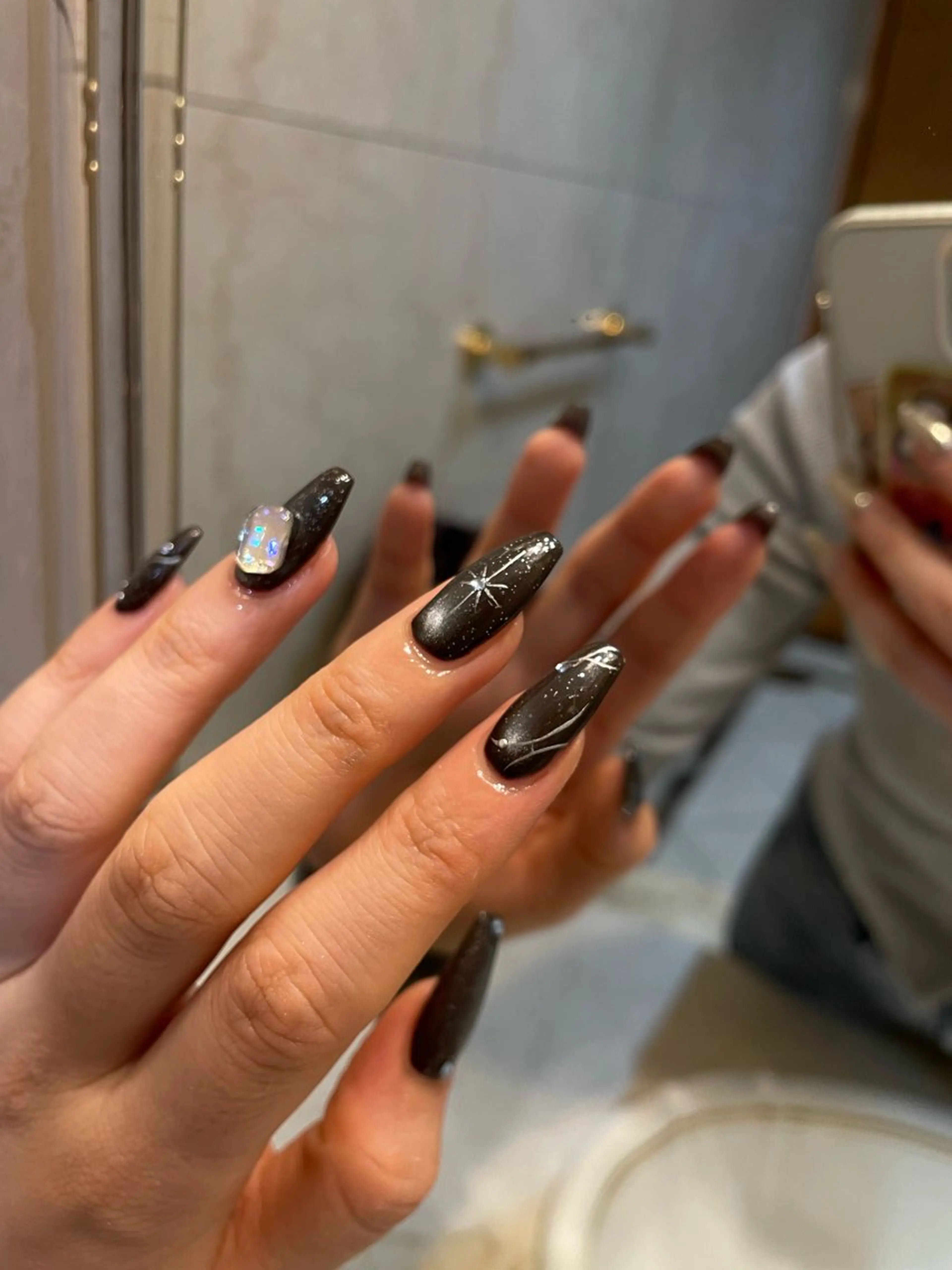 ネイル ハンドネイル フットネイル with hues AYAのネイルデザイン