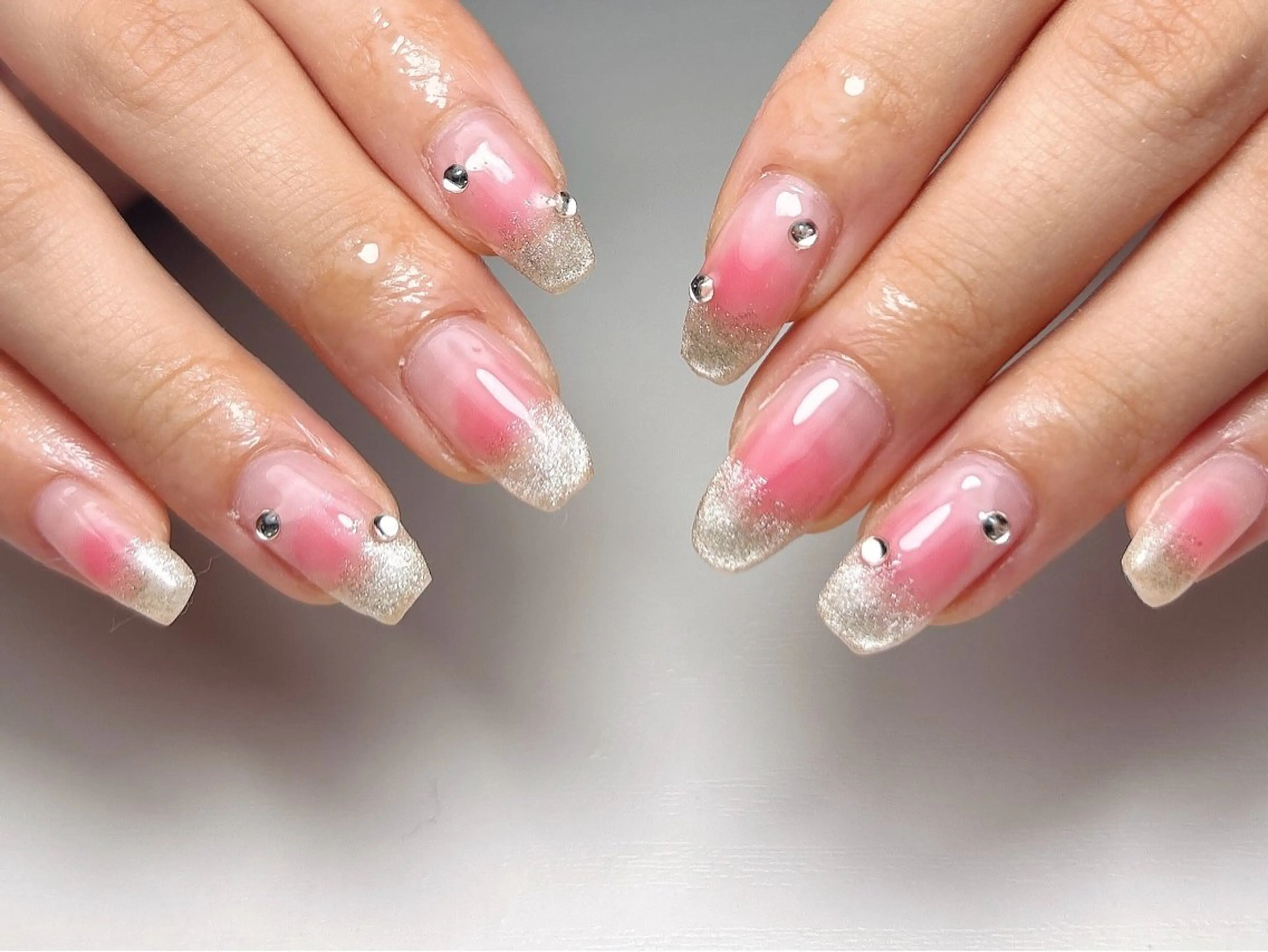 ネイル チークネイル マグネットネイル LuluNail __kotoneのネイルデザイン