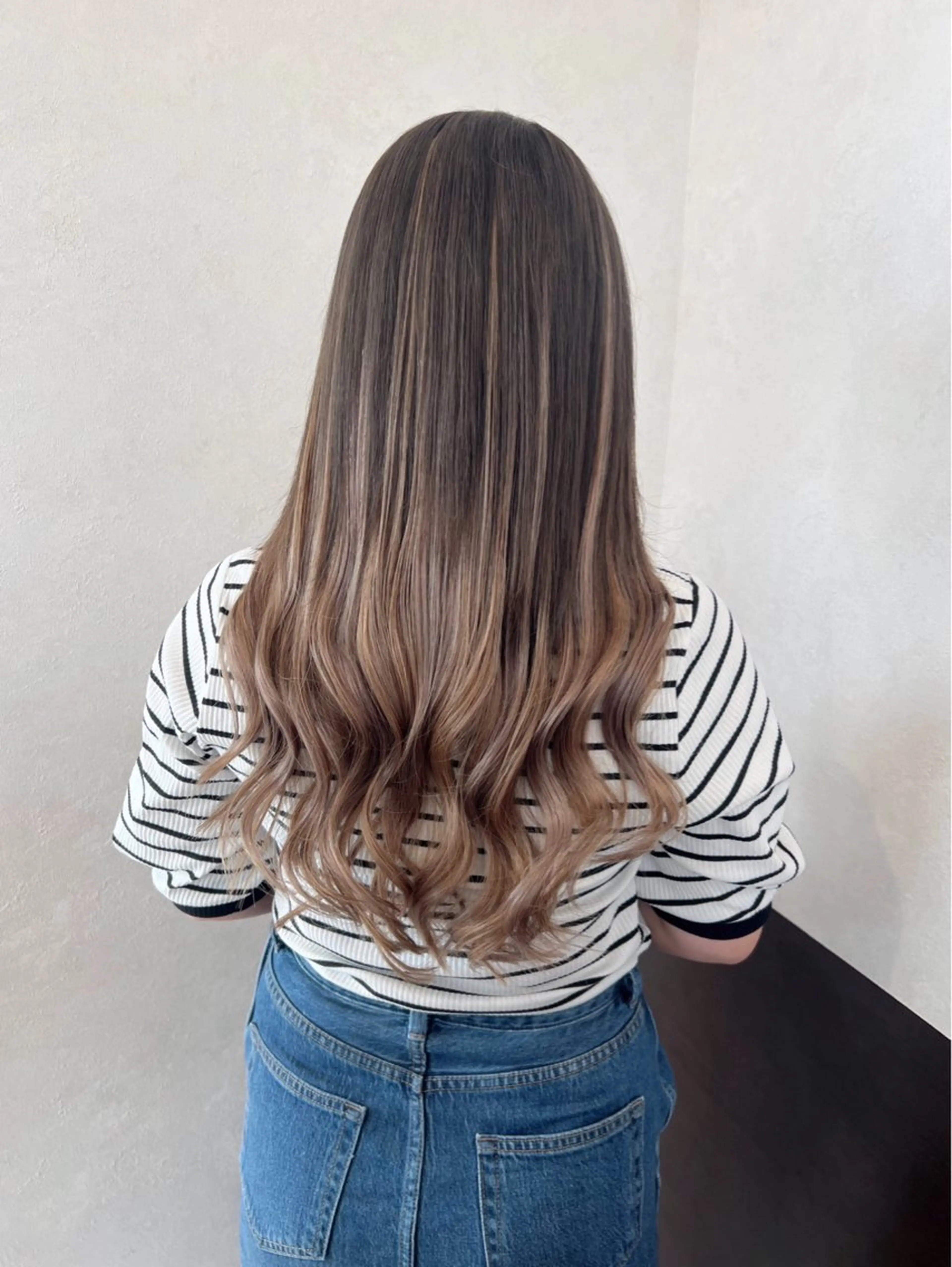 カラー 🖤複雑履歴ブリーチ Mizuki 🖤のヘアスタイル