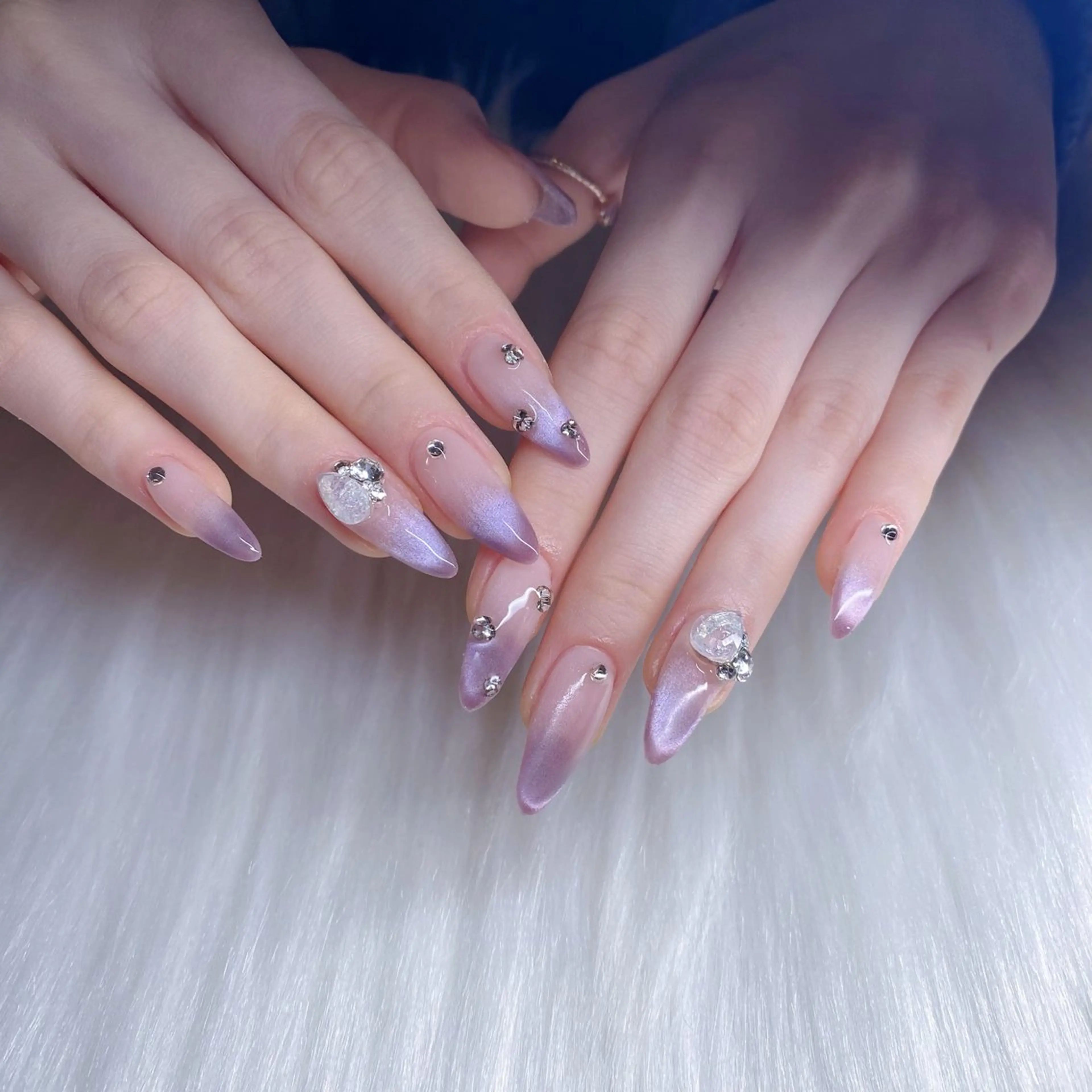 フリー・持ち込みデザイン・ストーン付け放題　※3D、キャラネイル以外【他店付替オフ＋¥1,000】の写真