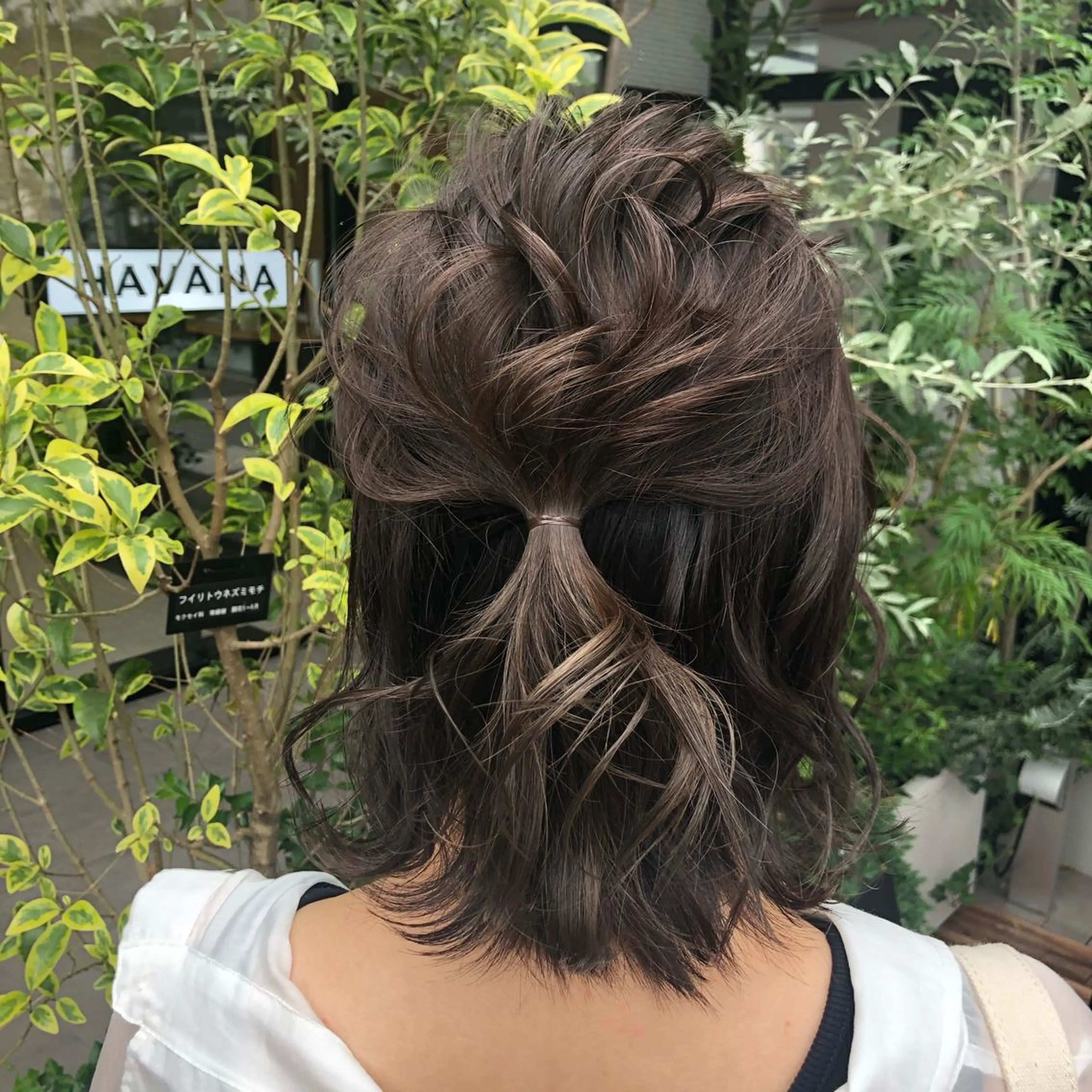 ミディアム ヘアアレンジ マエダ リョウのヘアスタイル