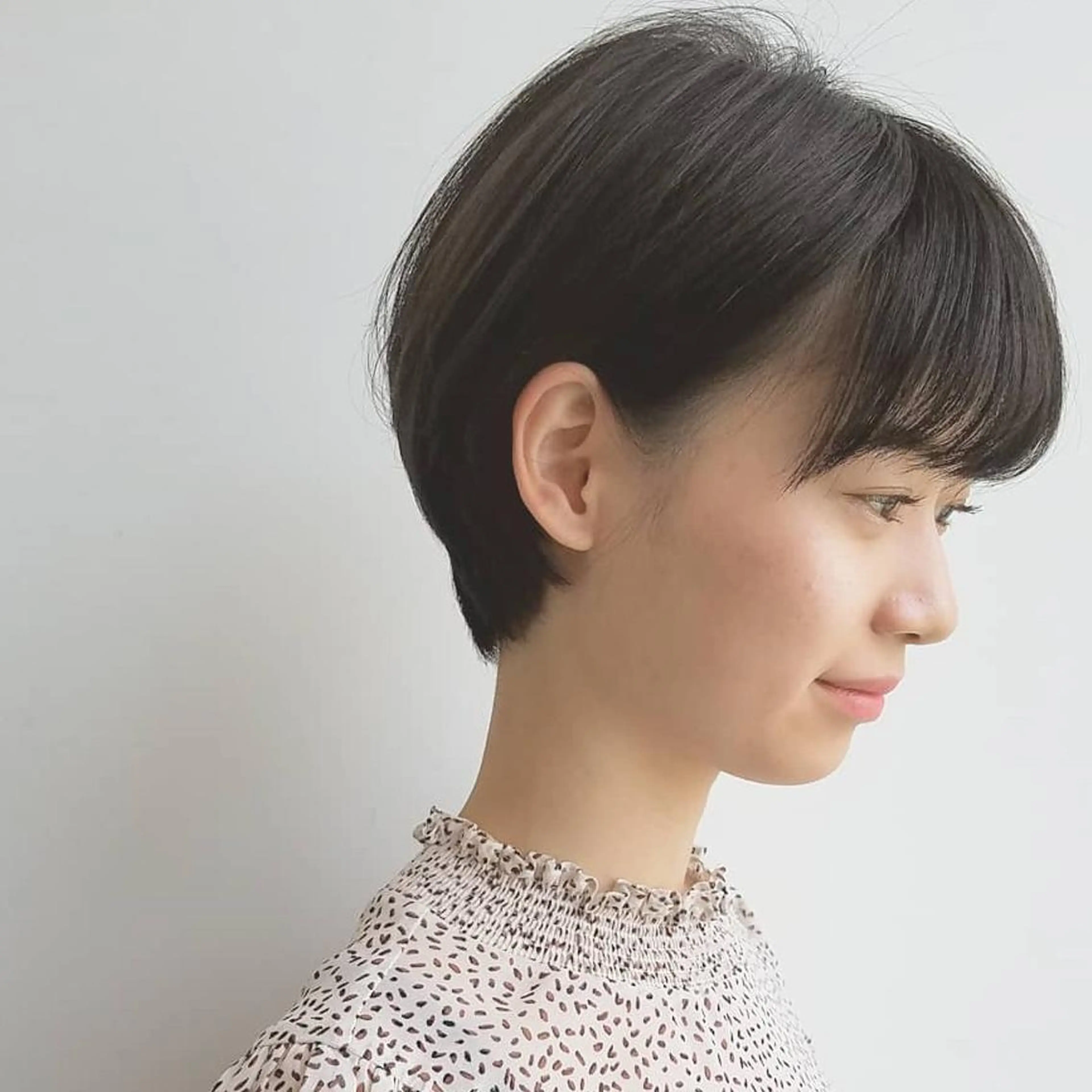 ショート カラー ボブ ショートヘア iplus まつげ、眉毛、耳つぼのマツエク・マツパデザイン