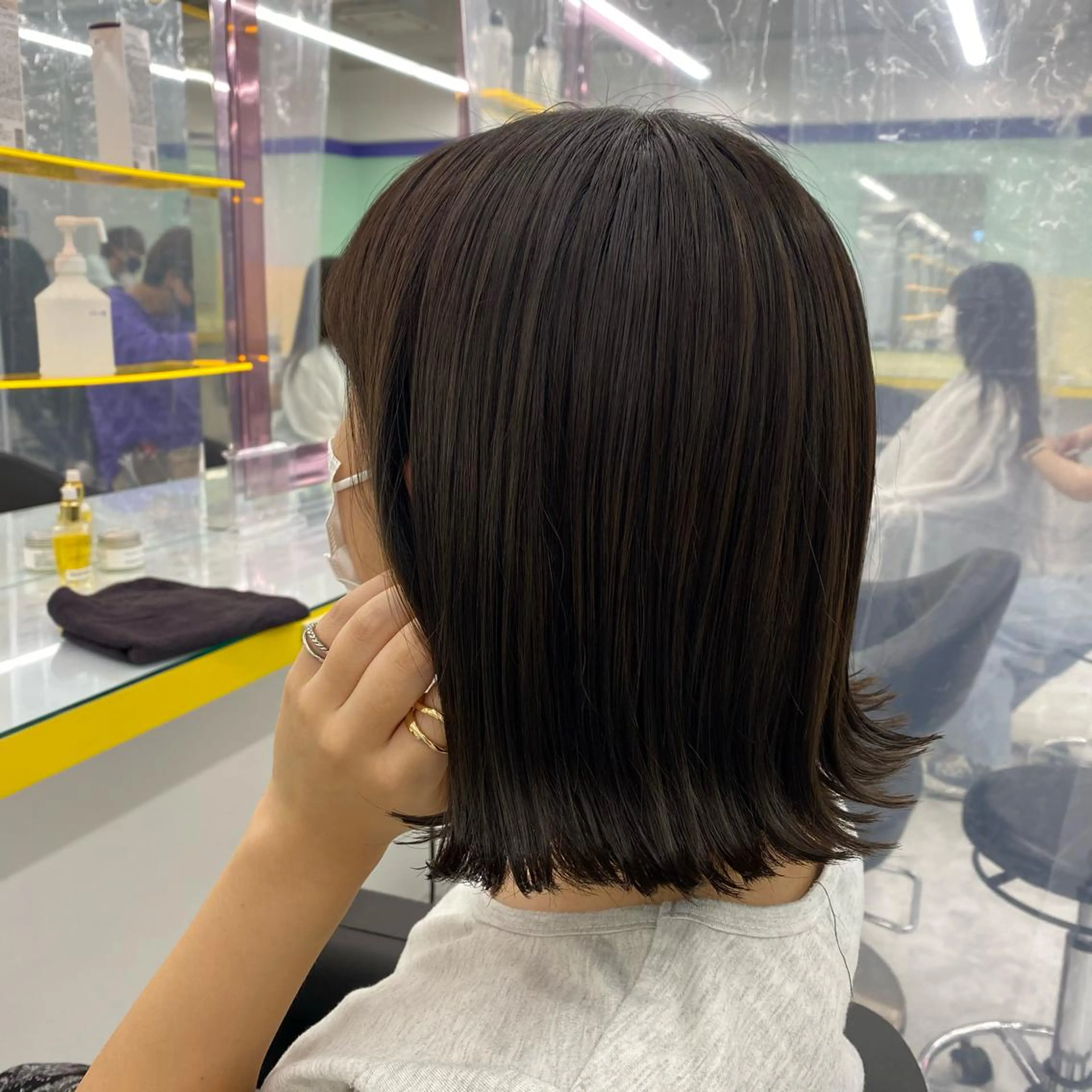 セミロング カラー ヘアアレンジ ヘアカラー トリートメント mai🍑暖色カラー /レイヤー💖のヘアスタイル