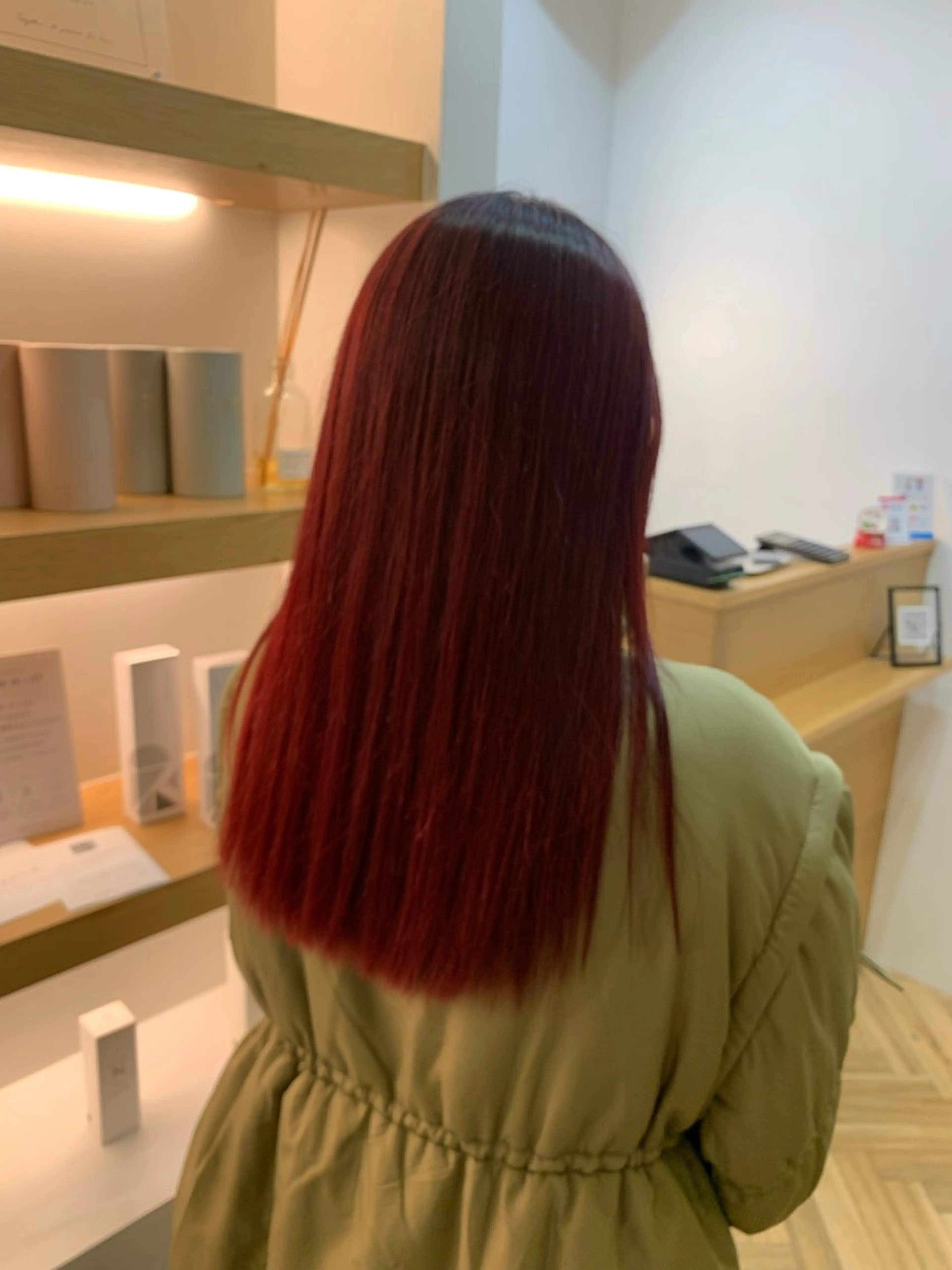 ロング カラー ブリーチ ボルドーカラー ブリーチなしカラー レッドカラー ヘアカラー 縮毛矯正 トリートメント 大人ヘア✨髪質改善 ✨艶髪＊今泉のヘアスタイル