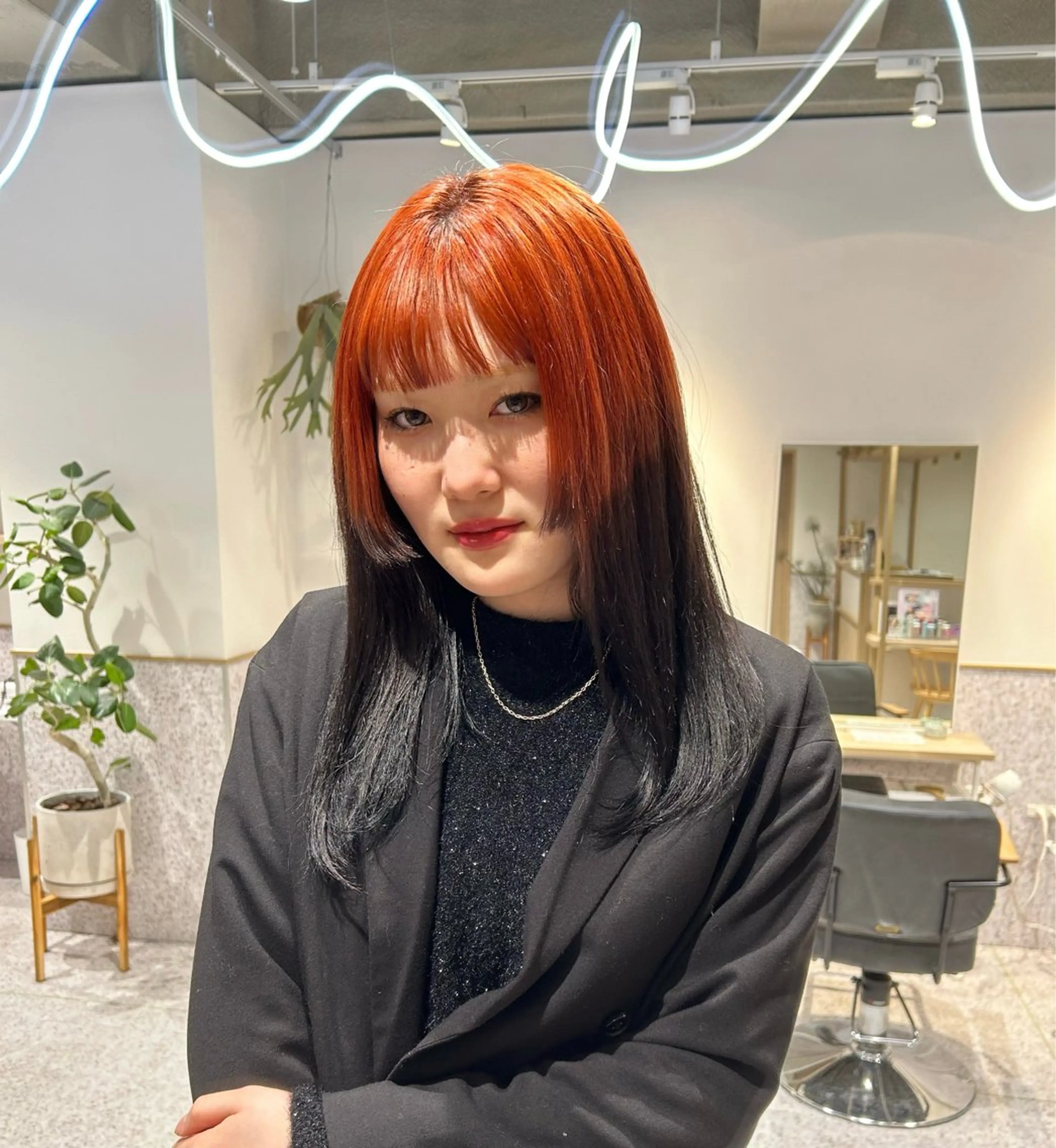 カラー ダブルカラー イヤリングカラー ハイトーンカラー インナーカラー 髪質改善 ヘアカラー ♡ハイトーン★ ネイル/しの♡のヘアスタイル