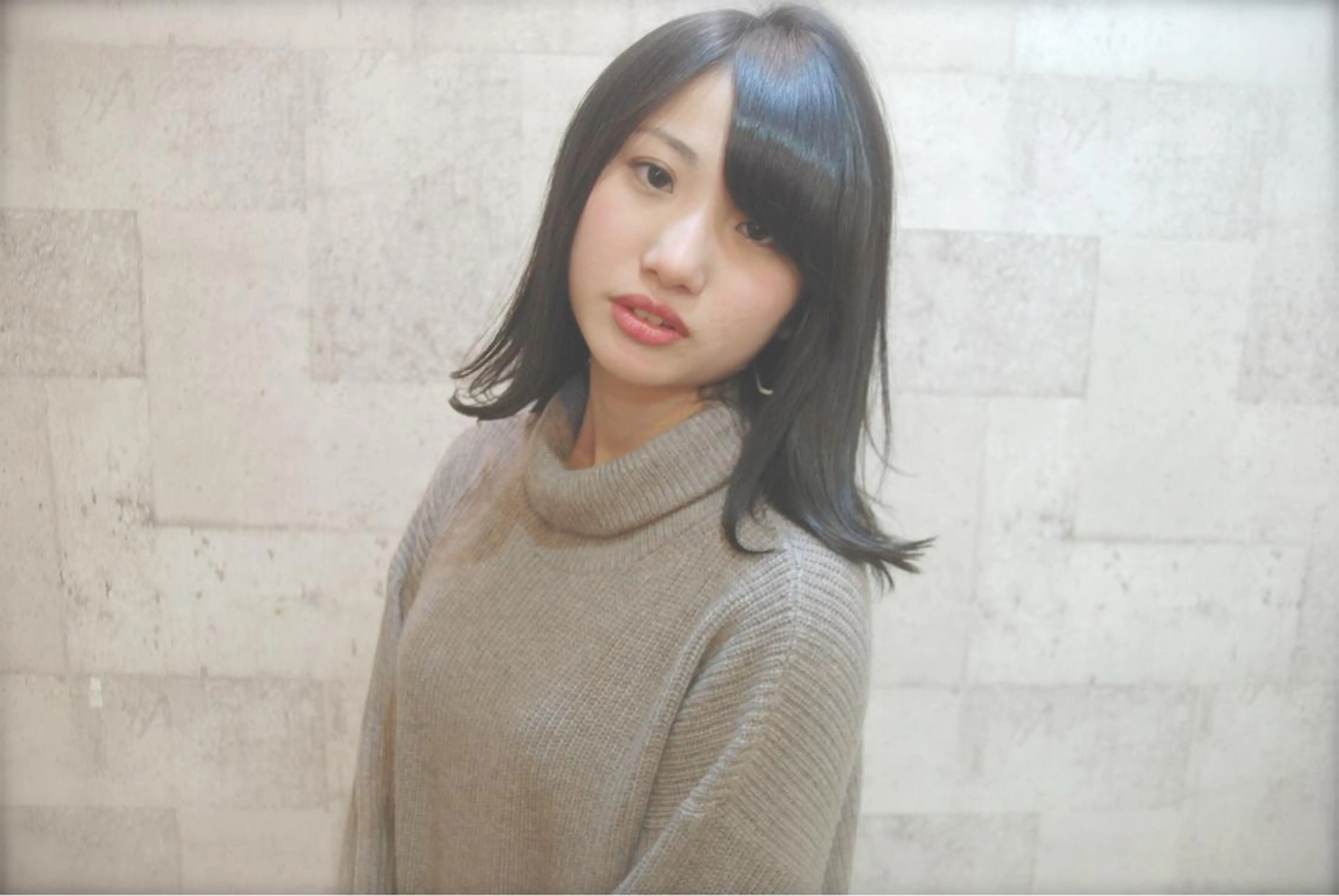 ミディアム 外ハネヘア インナーカラー/天神 ブリーチ/吉田のヘアスタイル