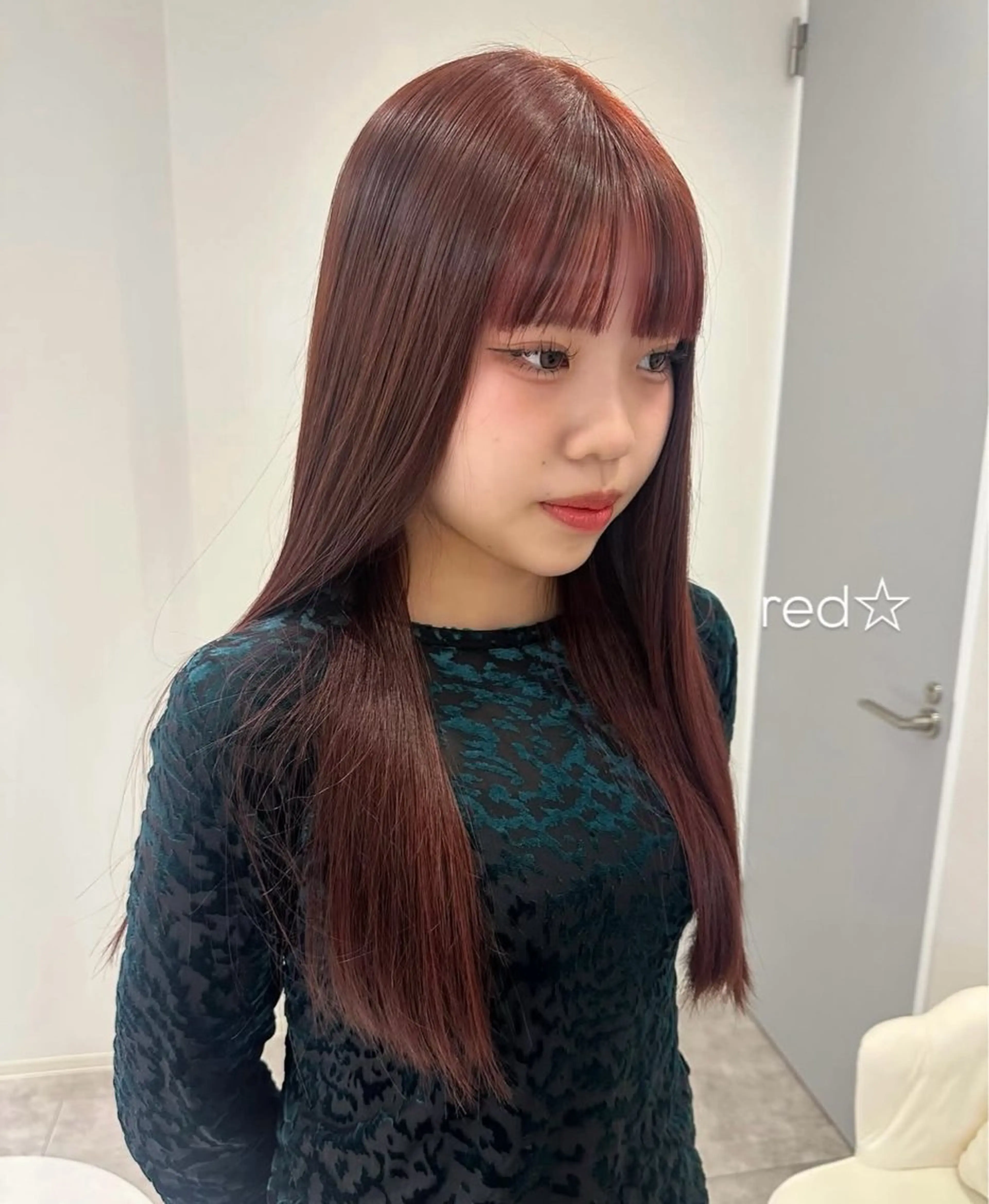 ロング カラー トリートメント NAKAHARA TSUKUSHIのヘアスタイル