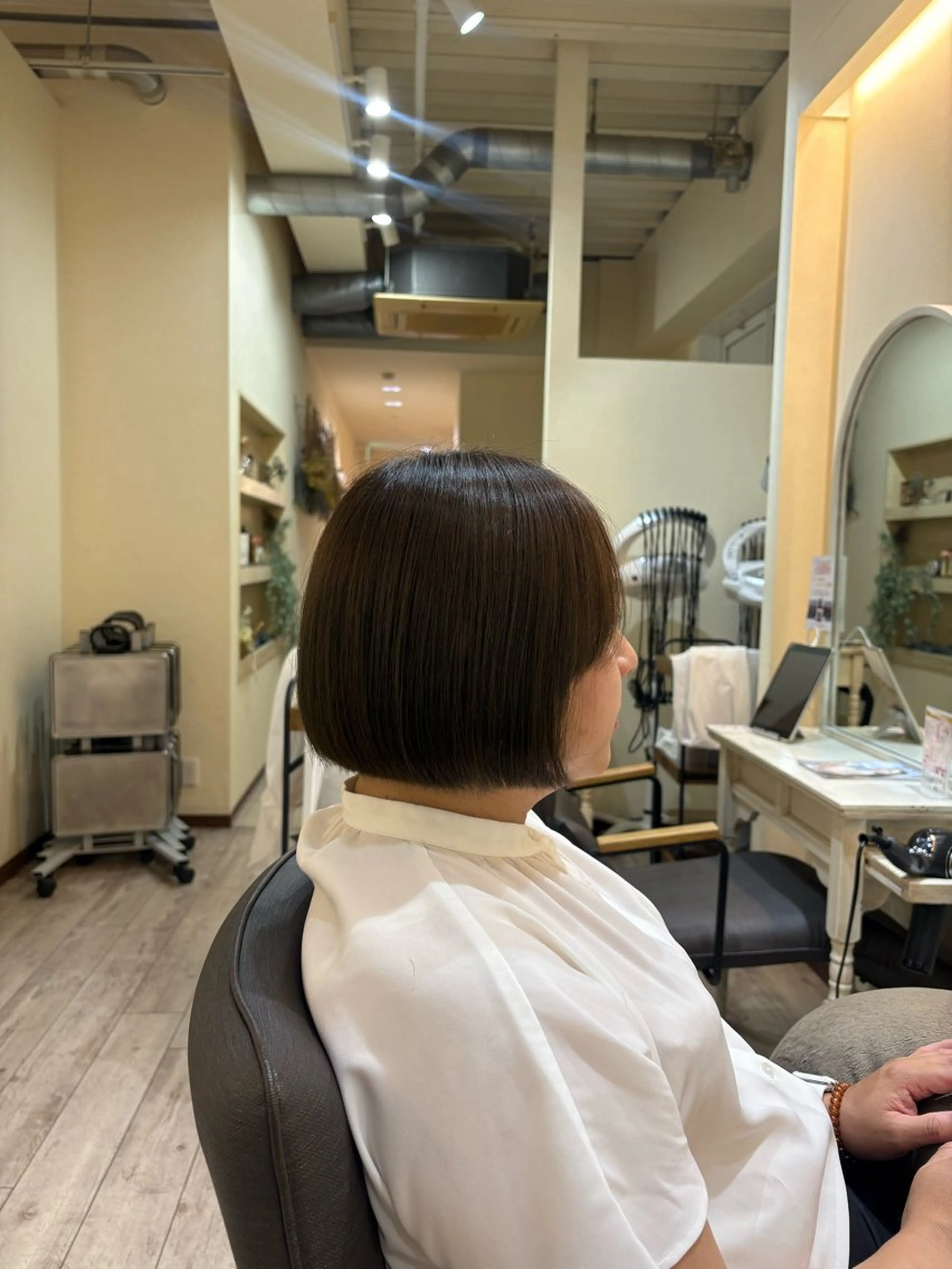 ショート カラー ボブ カット ヘアカラー 艶カラー/縮毛矯正/ レイヤー/栄/あやかのヘアスタイル