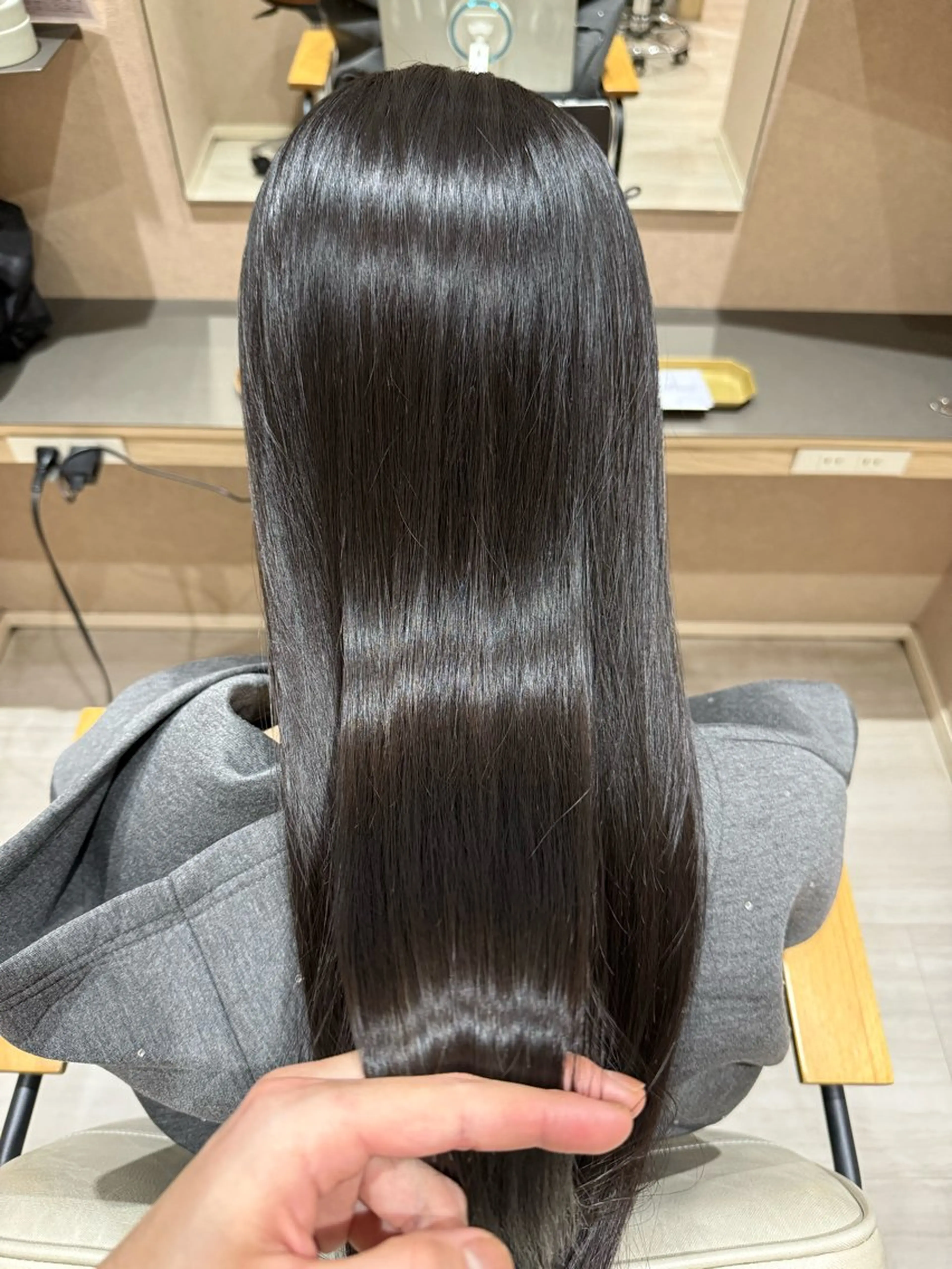 ロング カット 縮毛矯正 トリートメント Lien.テラダ 各務原スタイリストのヘアスタイル