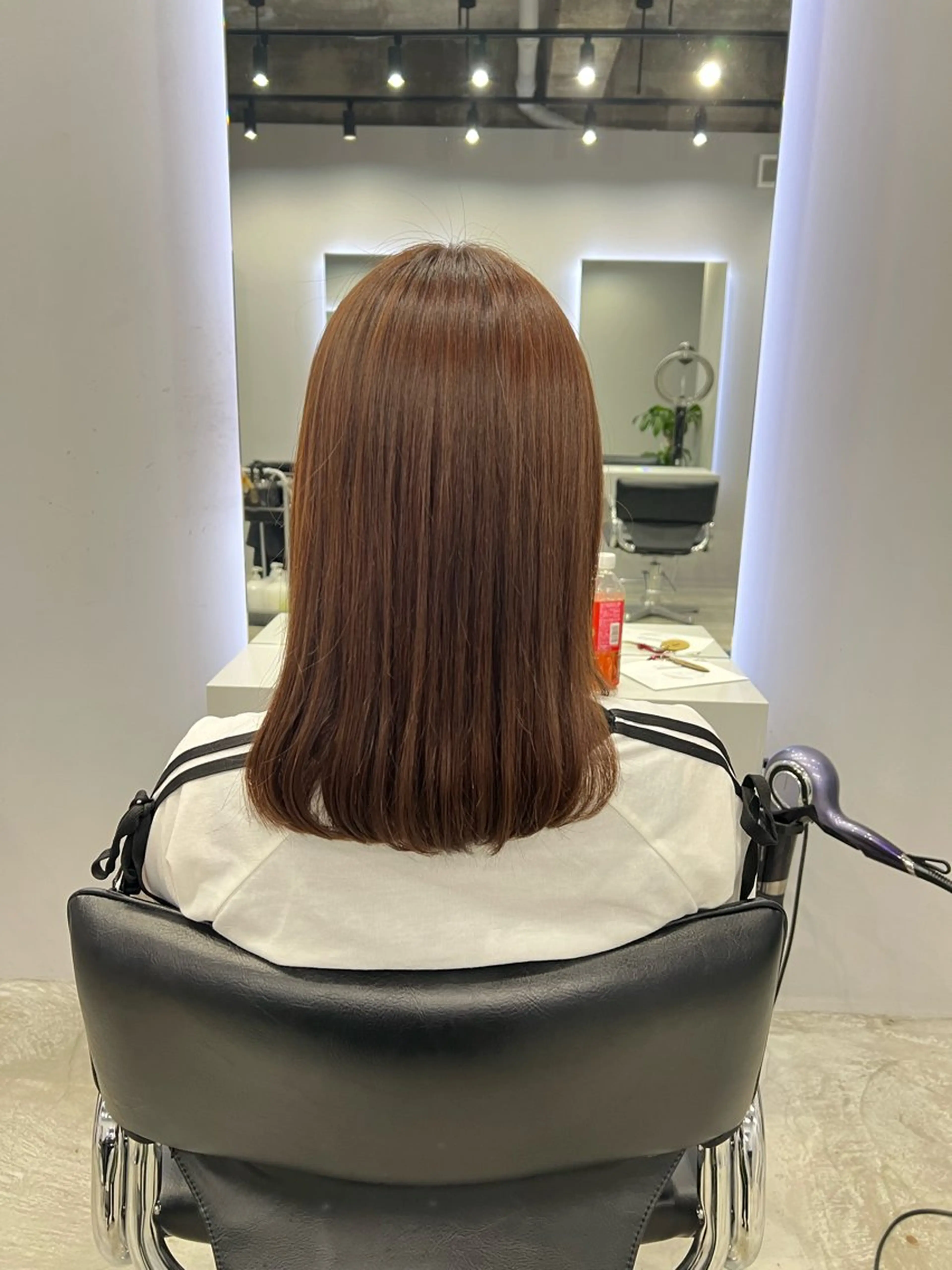 セミロング オレンジブラウン 南桑 由芽のヘアスタイル