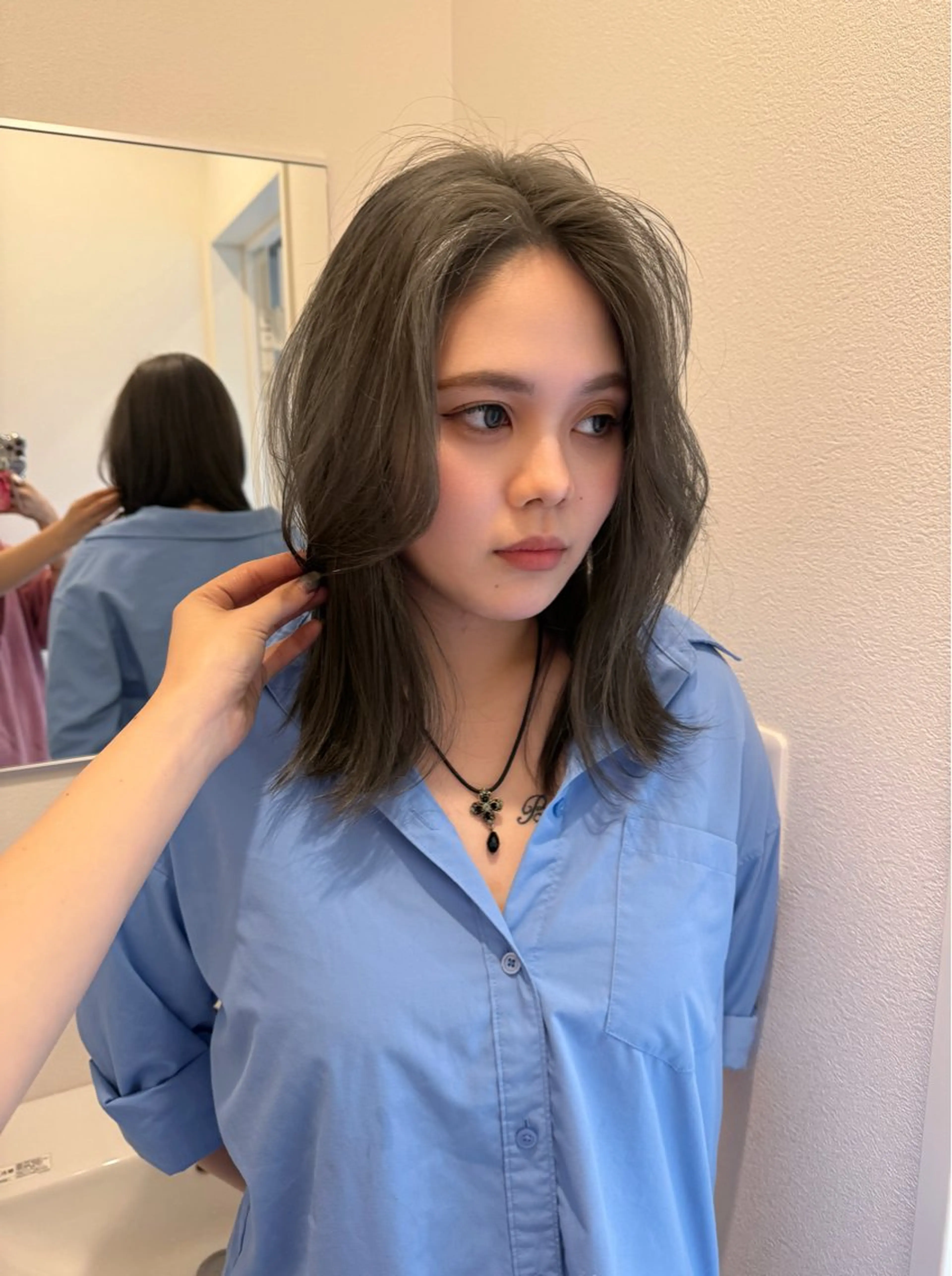 ミディアム カラー グレージュ オリーブグレージュ オリーブグレー ヘアカラー 透明カラー/レイヤー misaki °＊のヘアスタイル