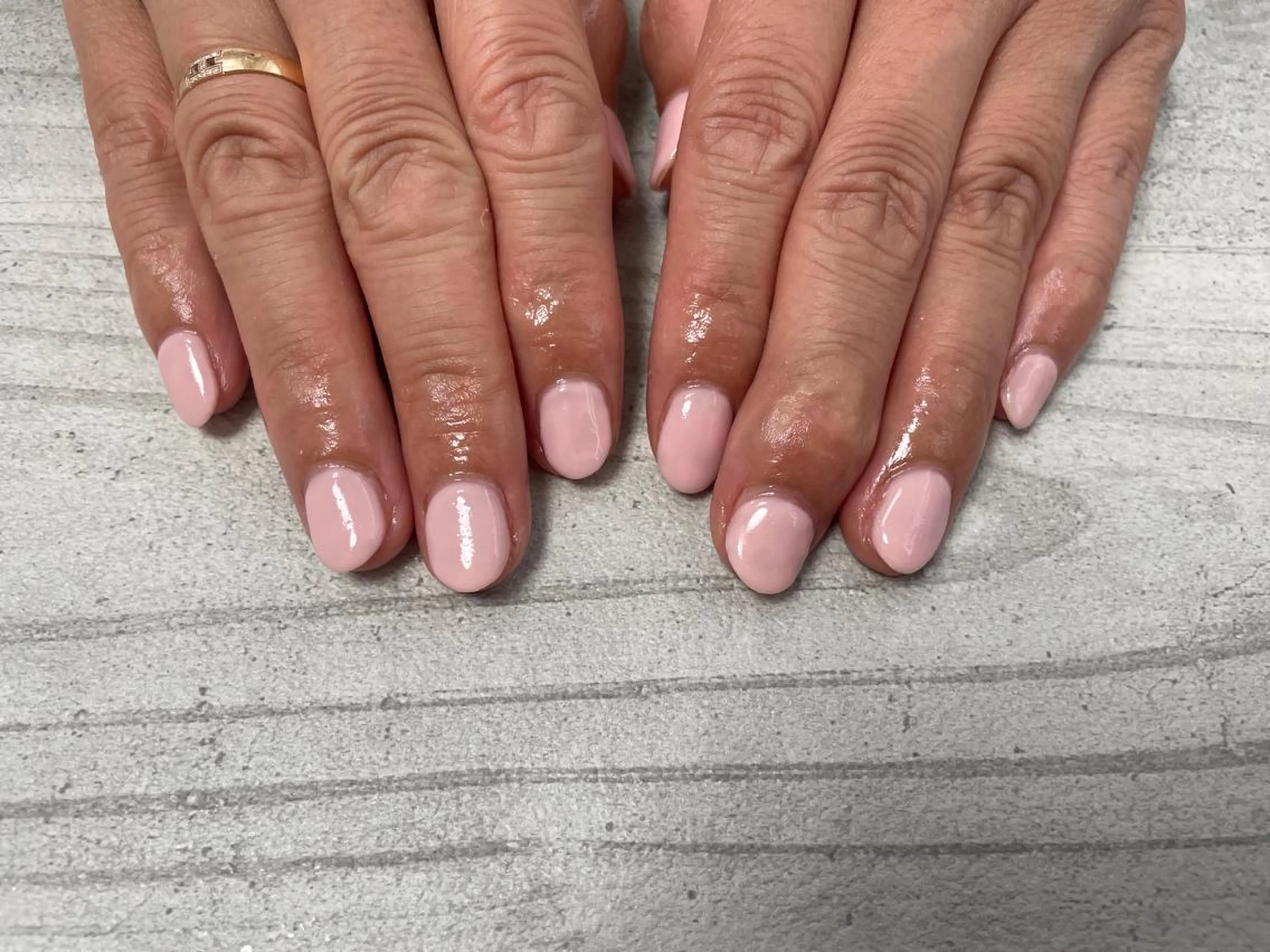 ネイル ワンカラーネイル ハンドネイル mogunail &blowのネイルデザイン