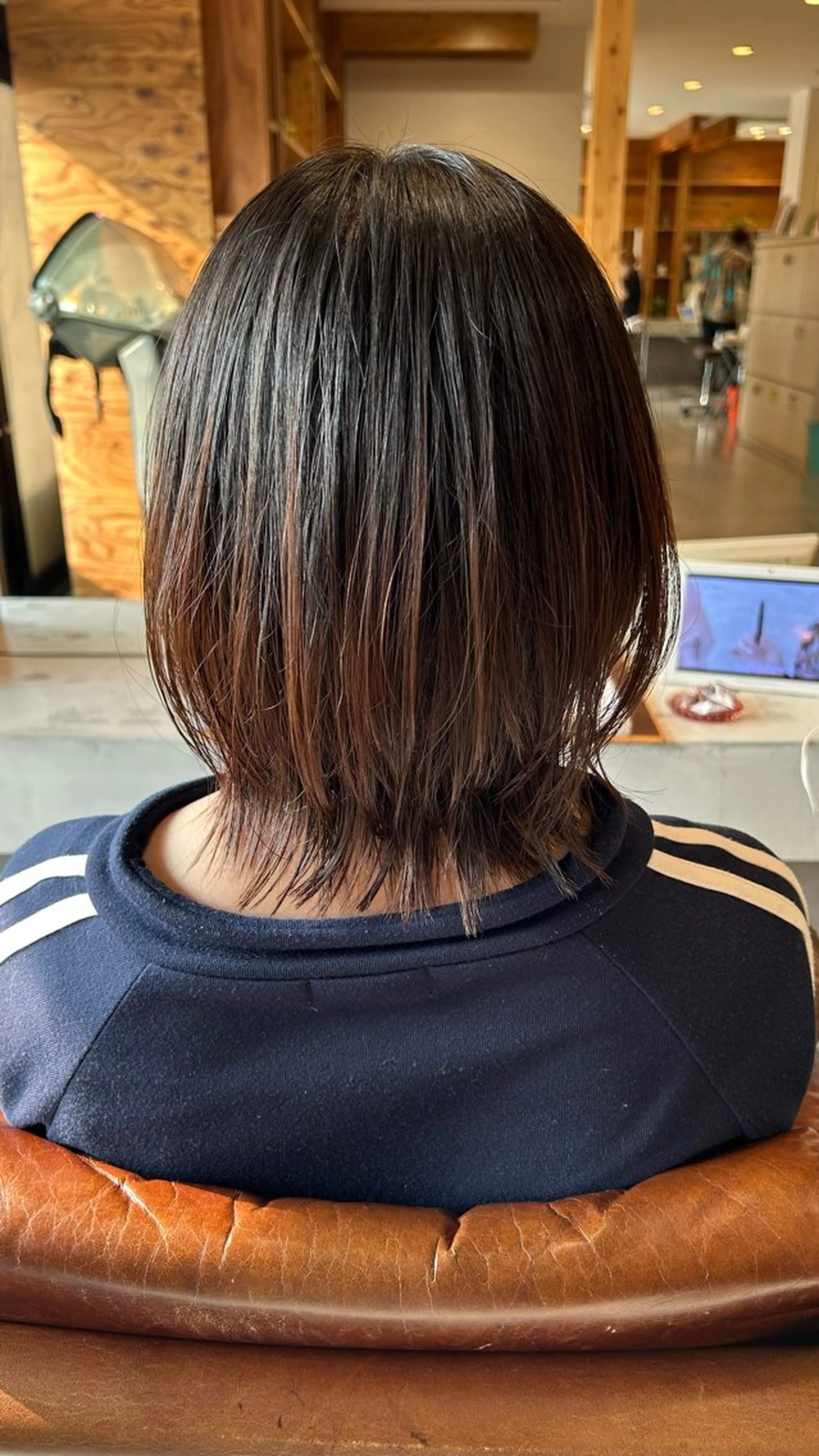 ミディアム レイヤーカット adorable 樋口円のヘアスタイル