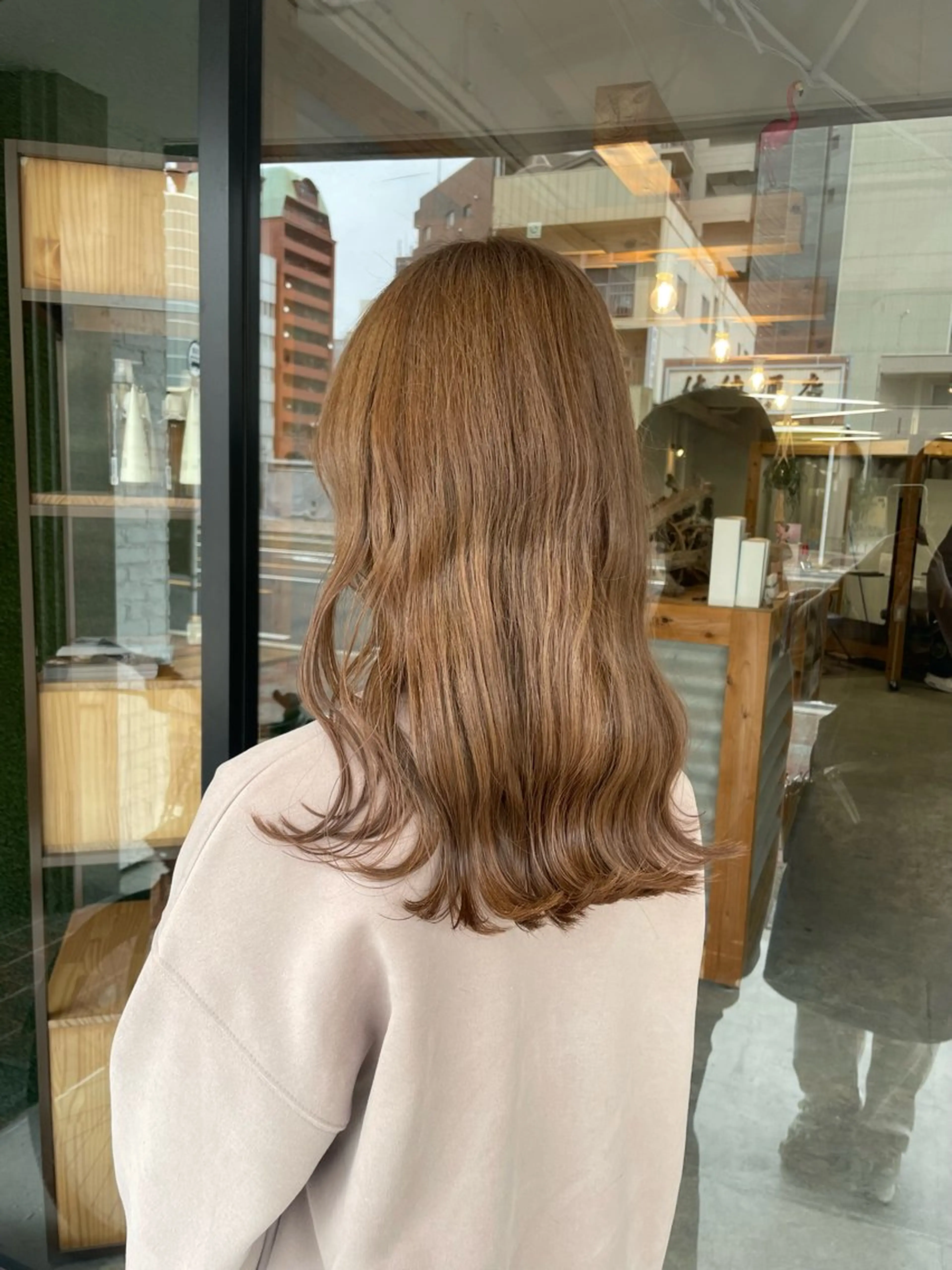 セミロング カラー ベージュカラー 廣元 早紀のヘアスタイル