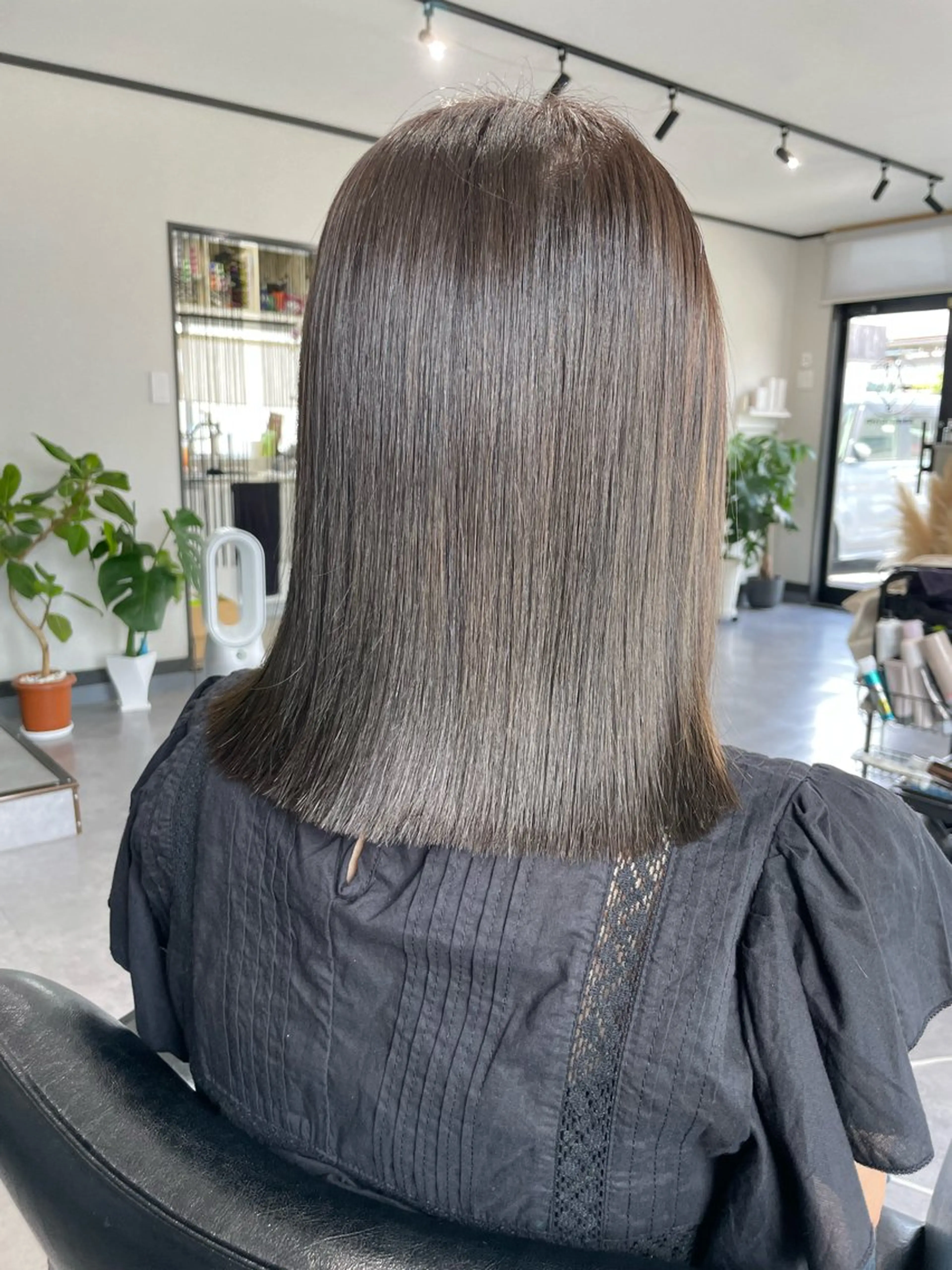 ミディアム カット 町田 光瑠のヘアスタイル