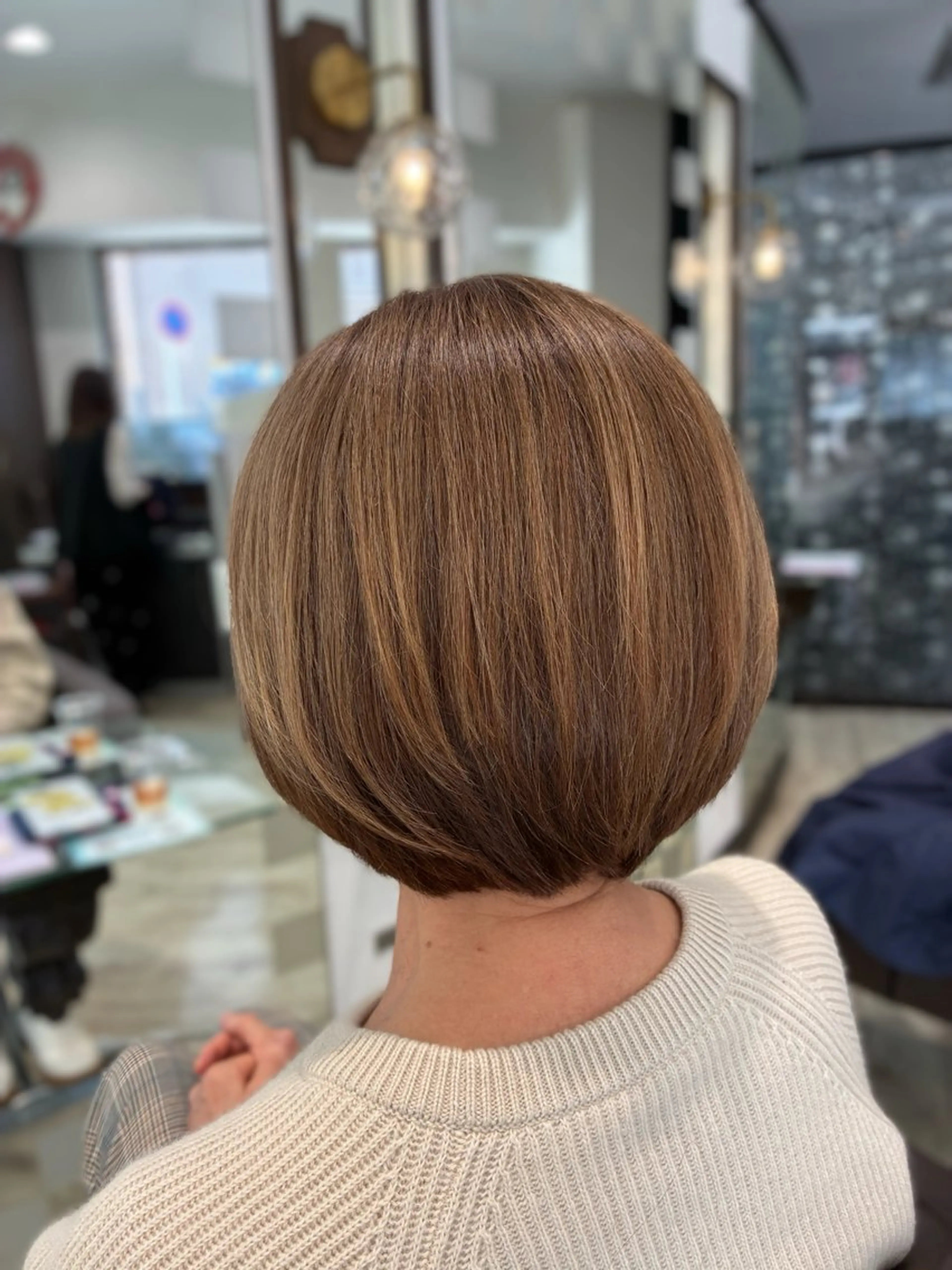 ショート カラー ショートボブ ハイライトカラー ボブ ハイライト ショートヘア カット ヘアカラー トリートメント 南雲 美紗のヘアスタイル