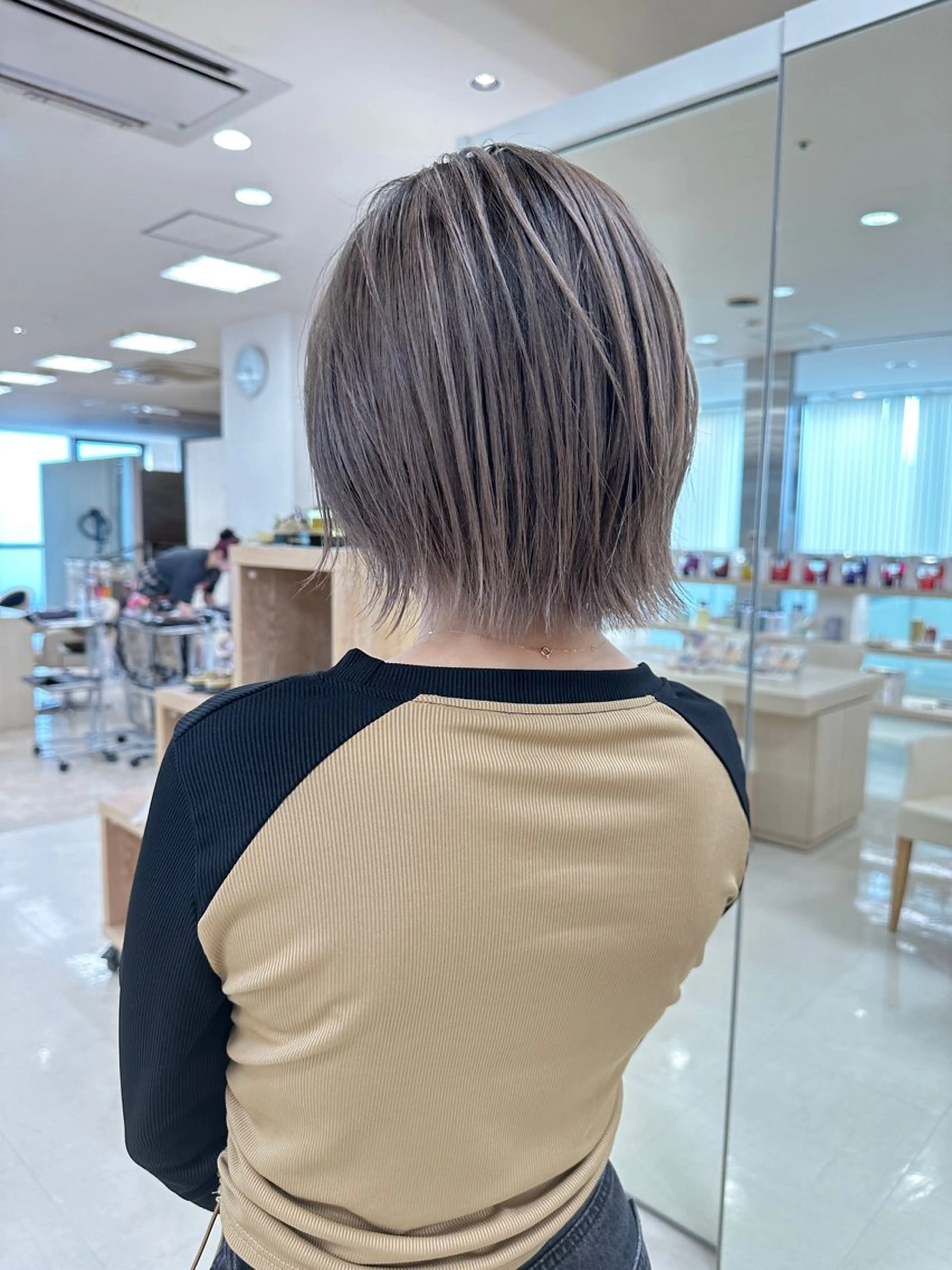 カラー バレイヤージュ ベージュカラー ブリーチ ケアブリーチ 透明感カラー 髪質改善・縮毛矯正 年間1500名担当♪のヘアスタイル