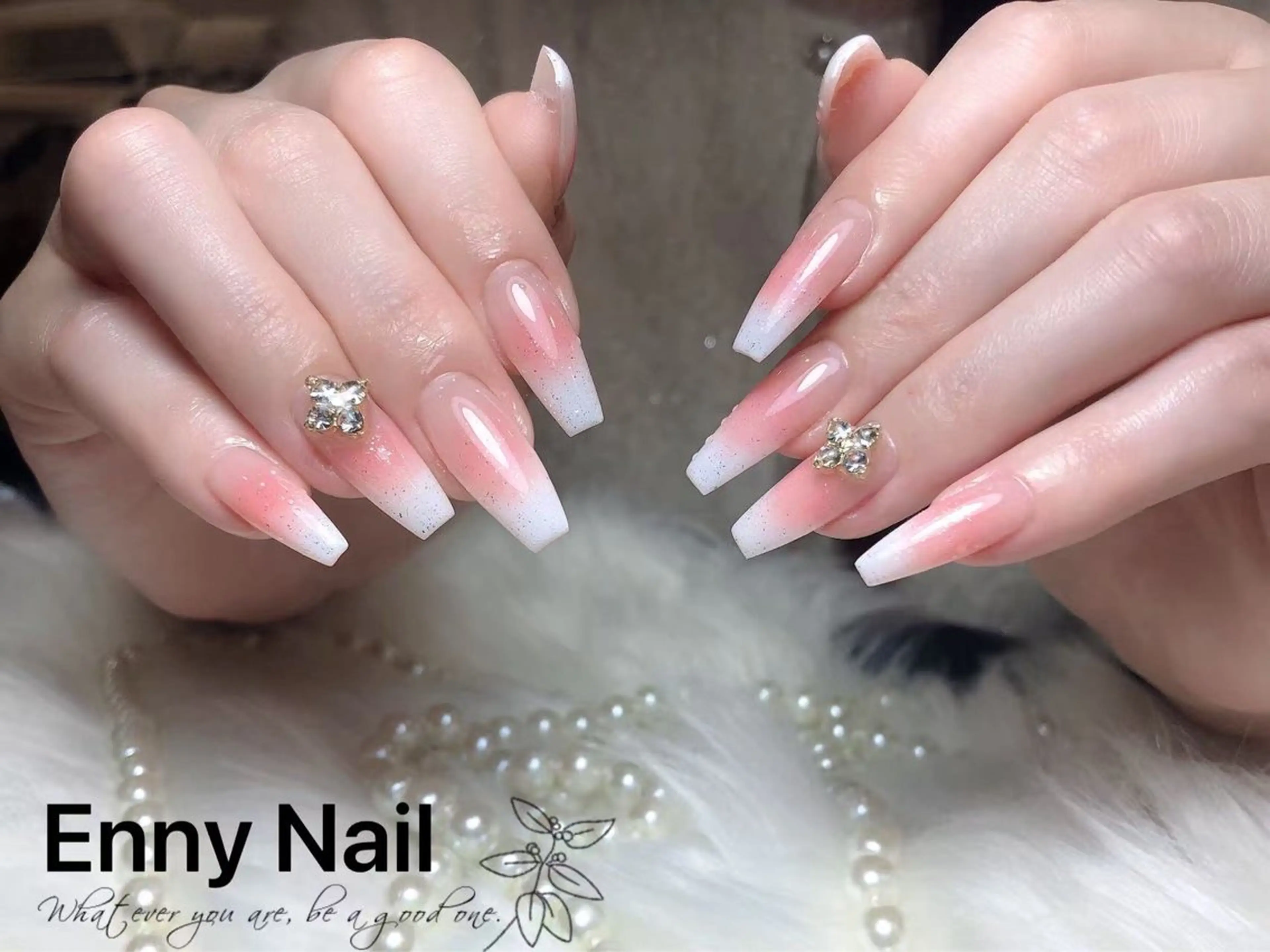 ネイル チークネイル フットネイル フレンチネイル ジェルネイル ガラスフレンチ Nailsalon Ennyのネイルデザイン