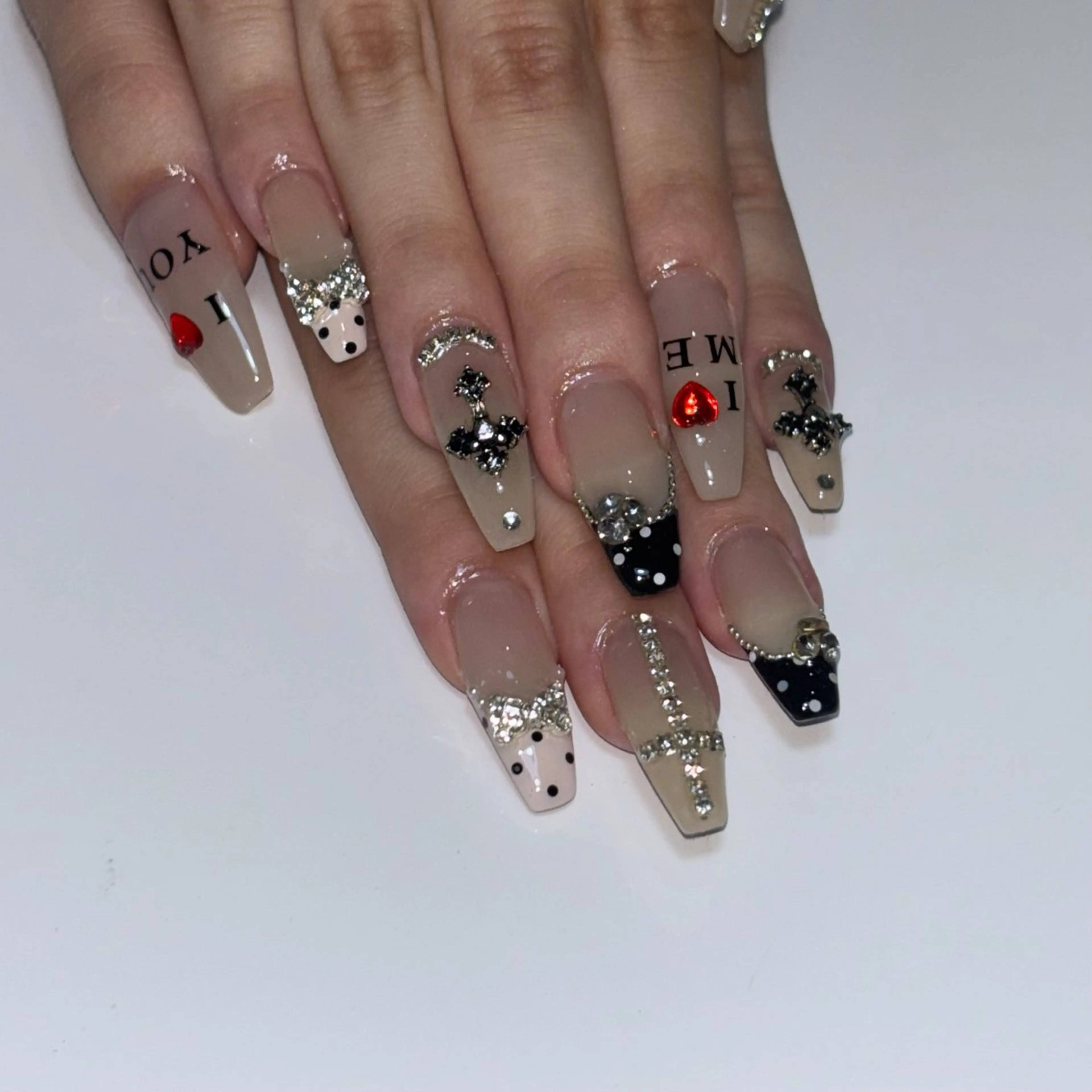 ネイル ワンホンネイル ハンドネイル Yay /y2k・個性派のネイルデザイン