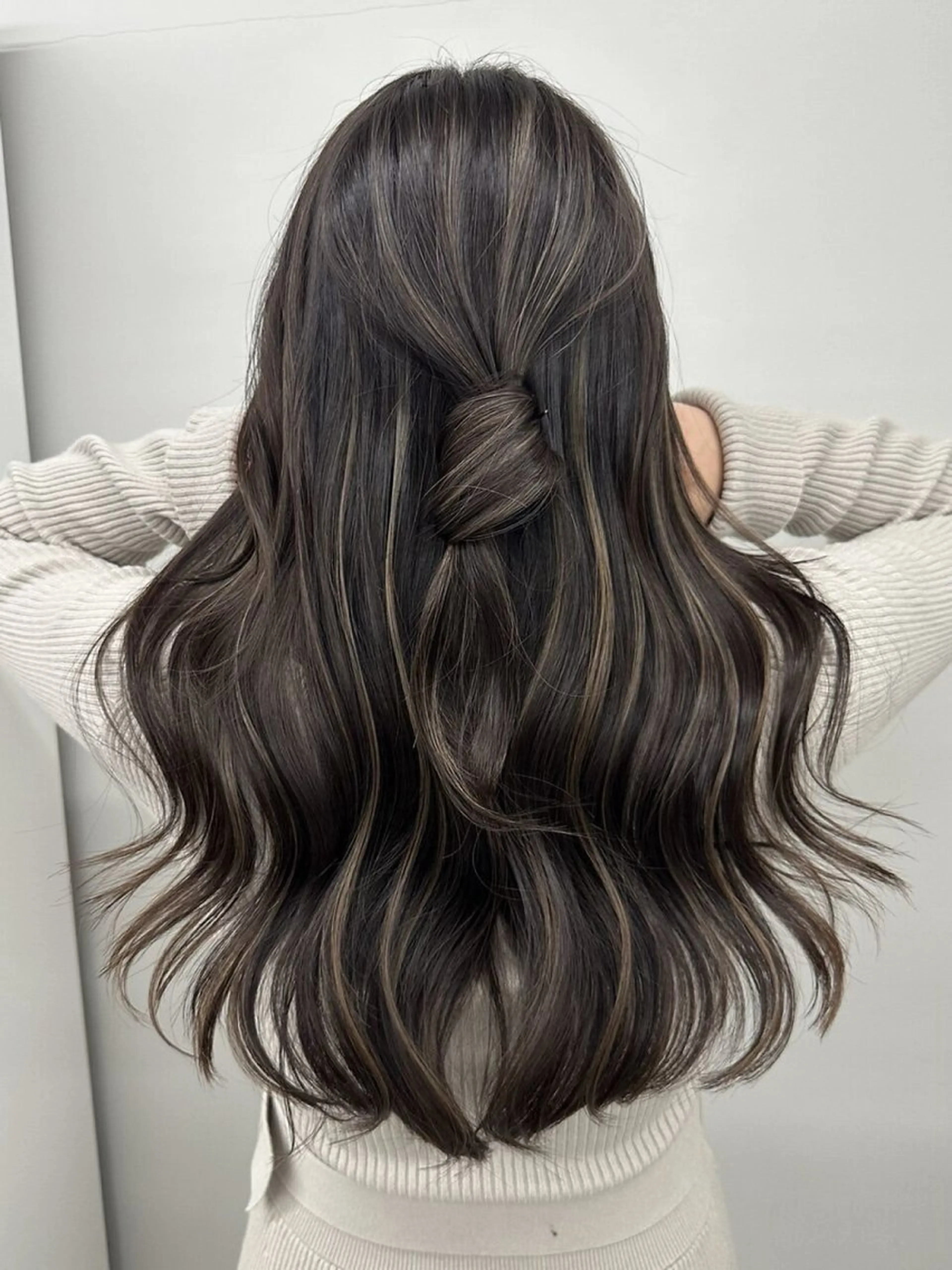 ロング カラー ベージュカラー ブリーチ ブラウンカラー ケアブリーチ カシス ヘアカラー 🎀透明感× 赤み消し🎀正源のヘアスタイル