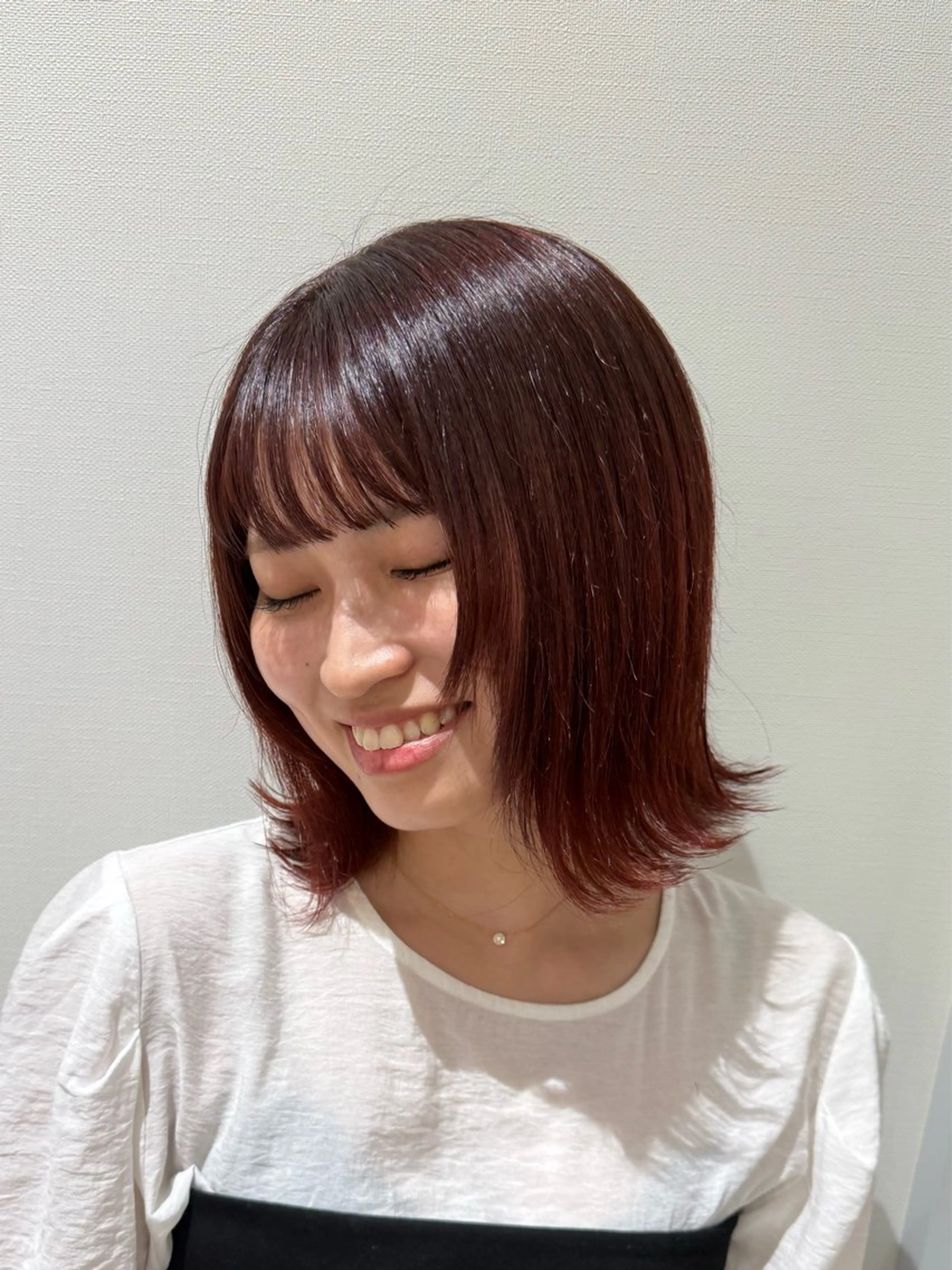 ミディアム 顔まわりレイヤー 顔周りカット レイヤーカット カット ヘアカラー 玉村 愛李 【ash 津田沼店】のヘアスタイル