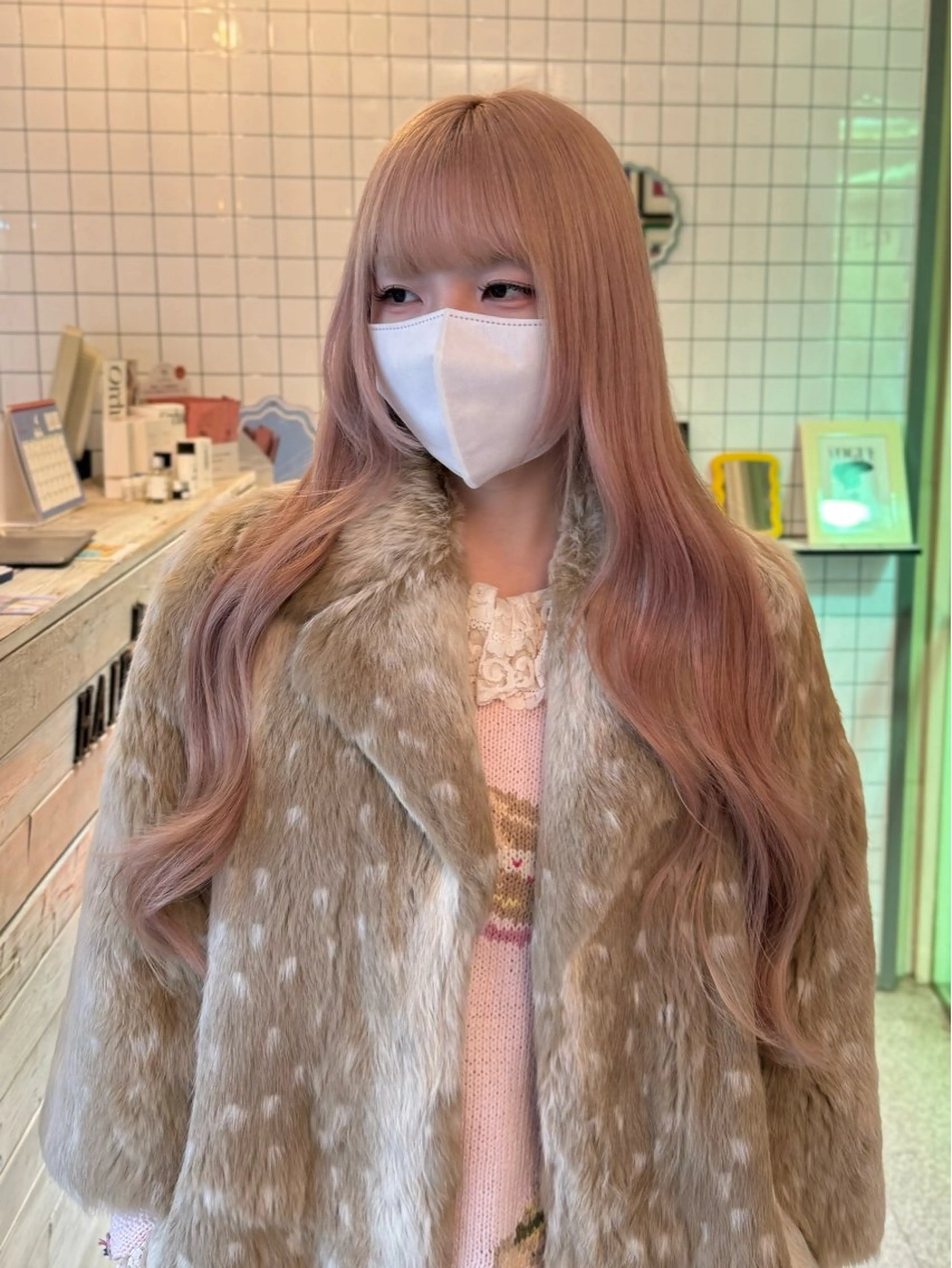 セミロング カラー レイヤーウルフ エクステ磯部のヘアスタイル