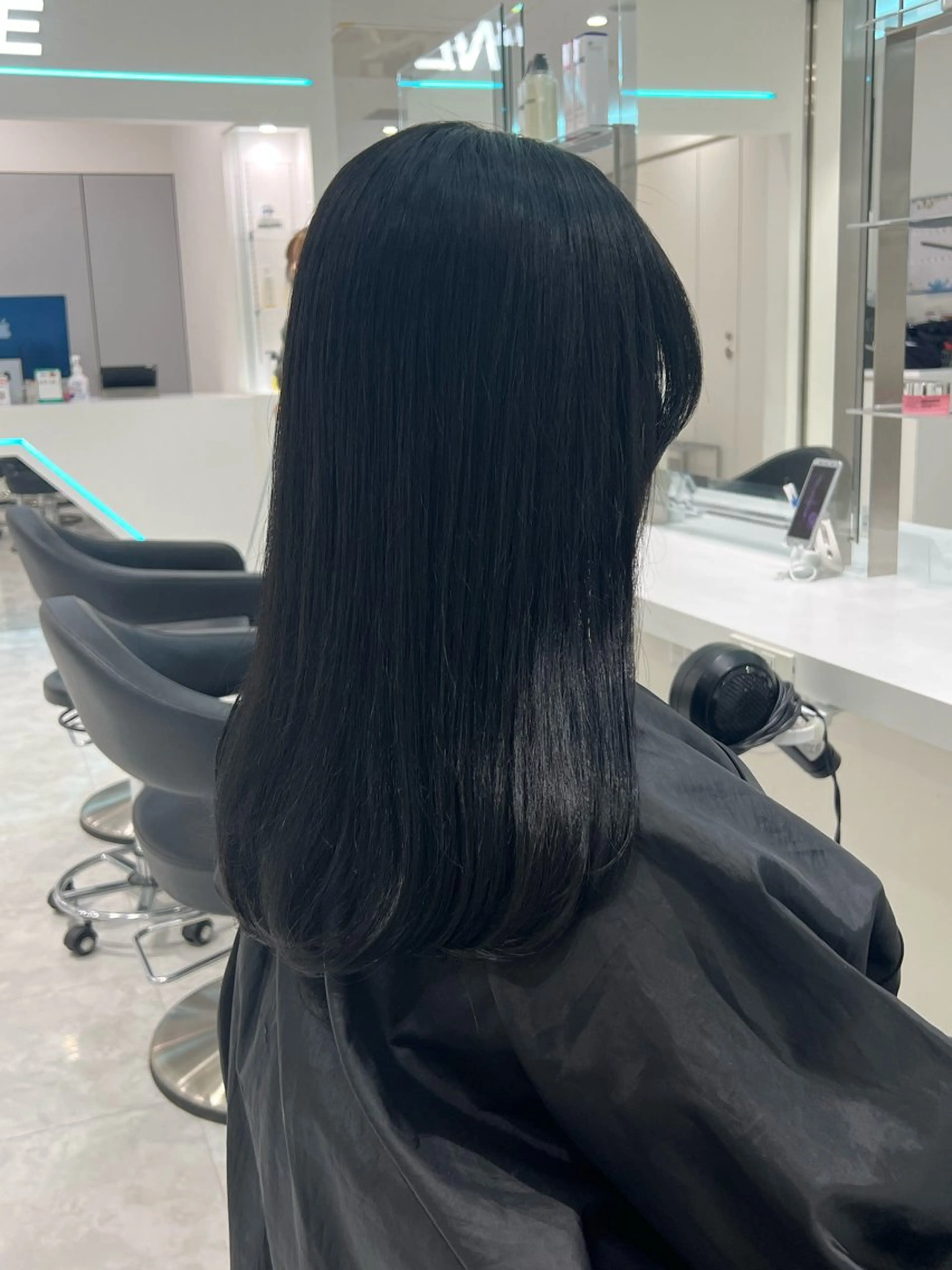 ロング カラー 黒髪 ブルーカラー ブルーブラック ダブルカラー 髪質改善 ヘアカラー トリートメント ヘッドスパ ヘアセット ブリーチなし特化 美容師💖SAE💖のヘアスタイル