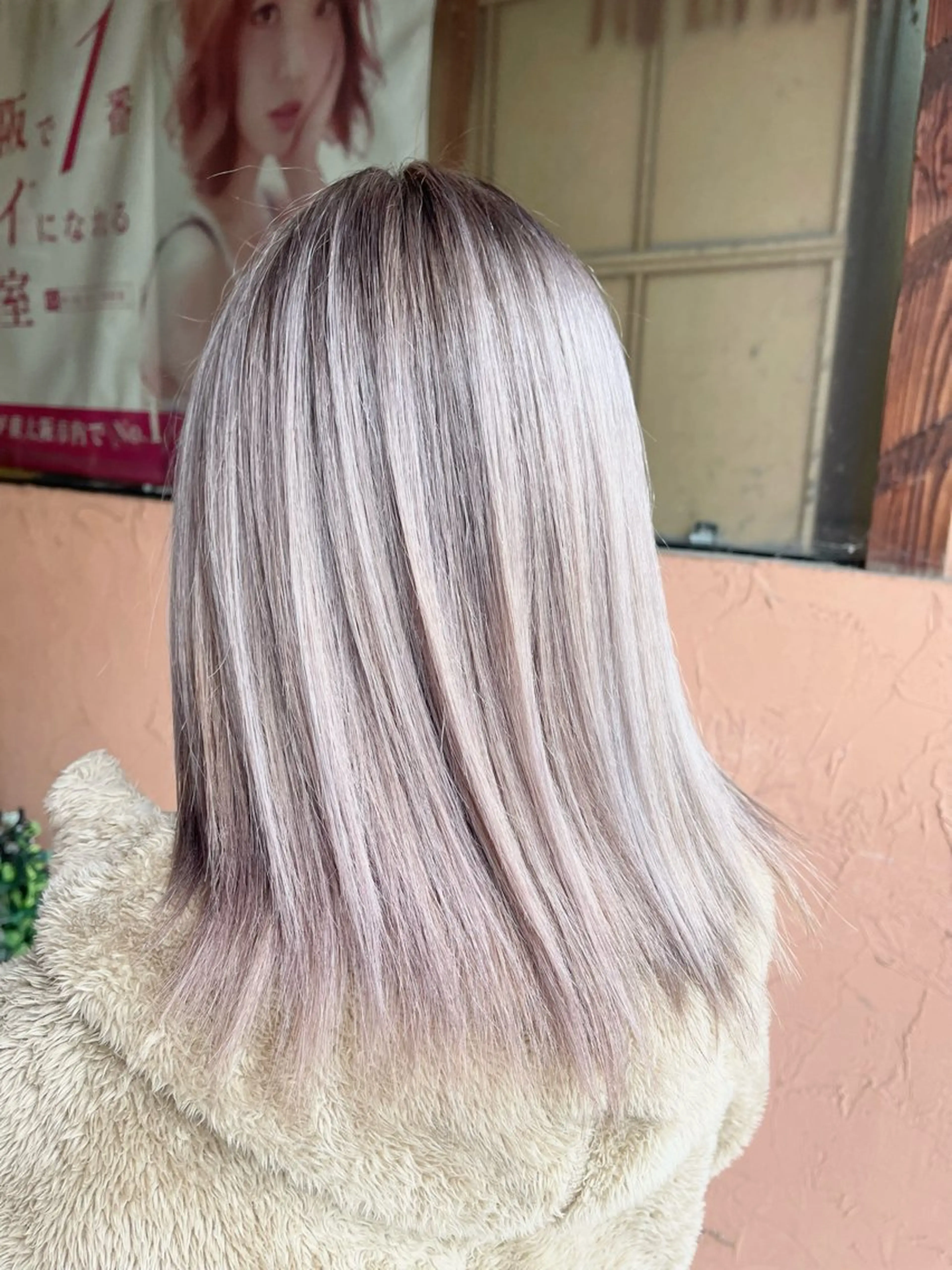 ミディアム カラー カット ヘアカラー トリートメント 海外レイヤー/ レイヤーカット/和田のヘアスタイル