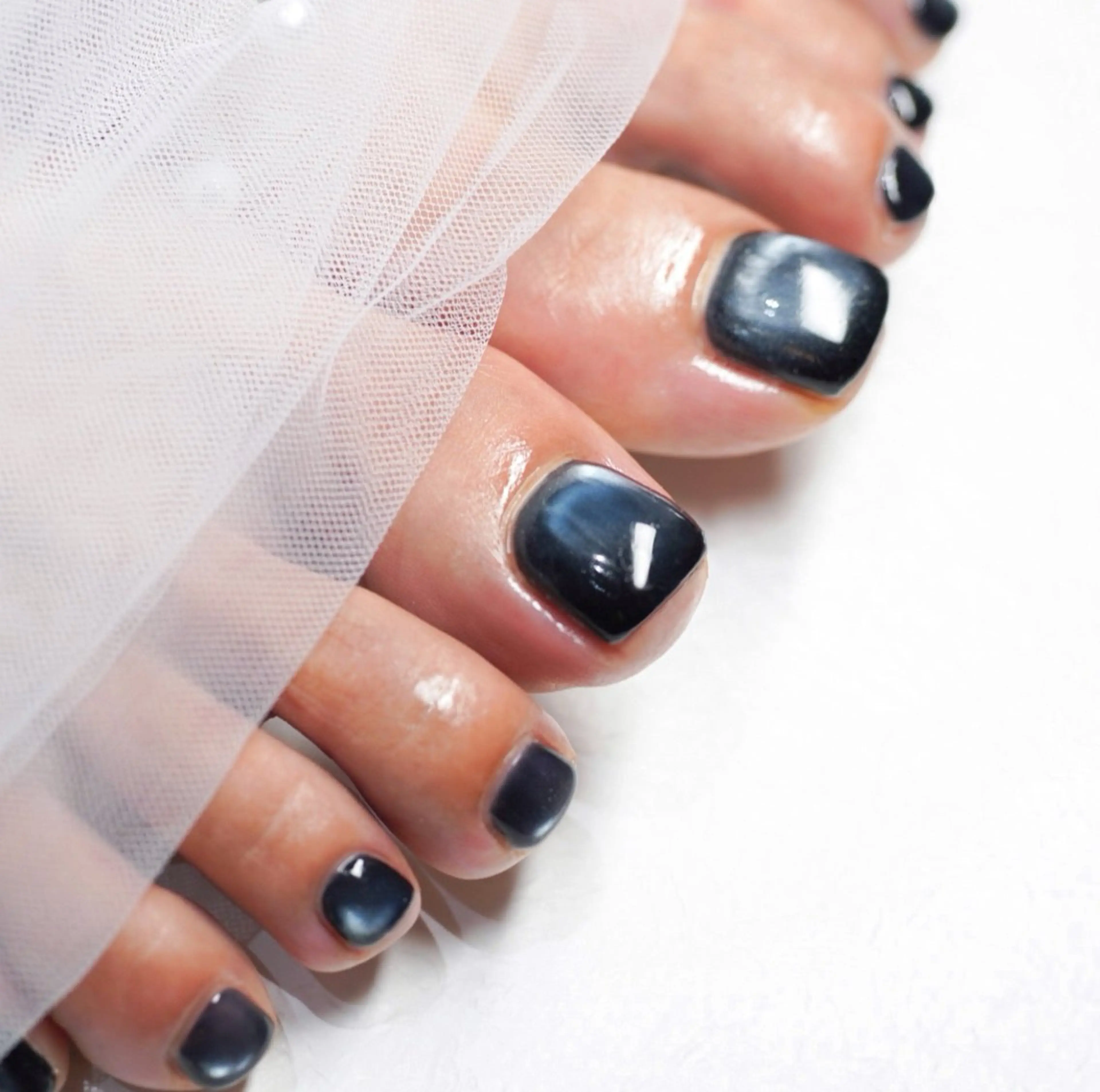 ミディアム フットネイル Re nailのネイルデザイン