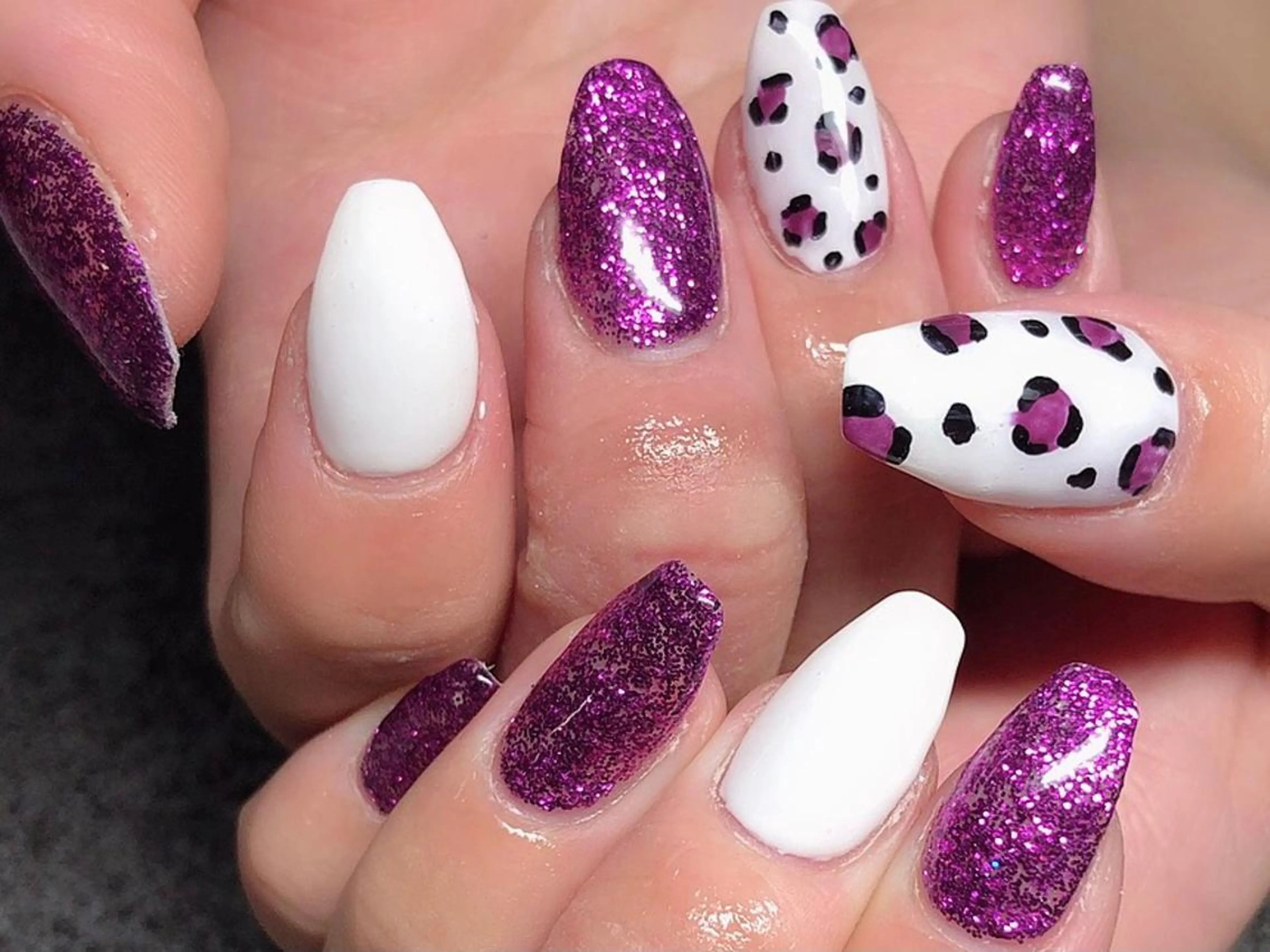 ネイル アニマル柄 持ち込み ハンドネイル 【Yappy🌈】 💖P-tanaのネイルデザイン