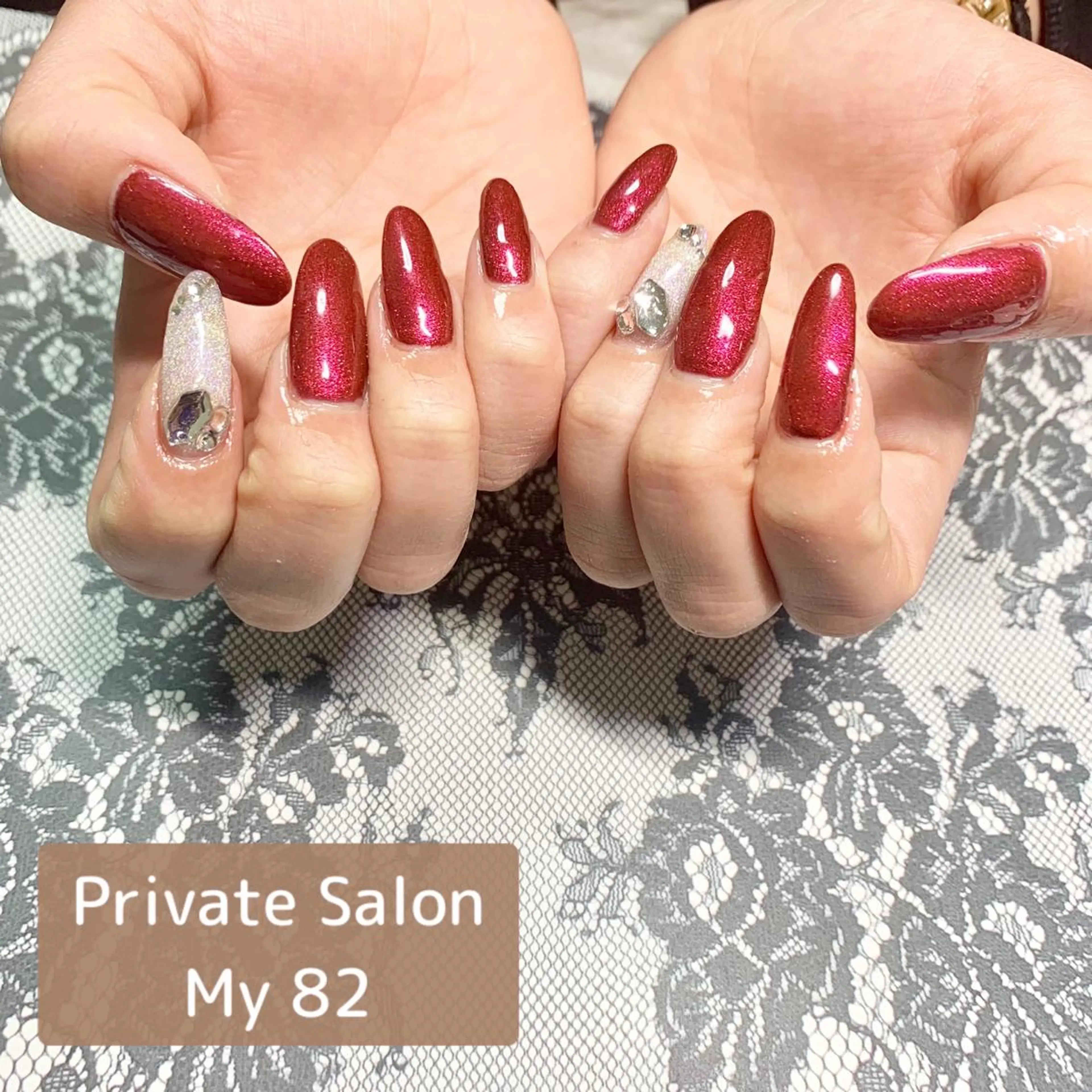 ネイル 長さ出し ジェルネイル キラキラネイル ラメ(グリッター) ロングネイル Private Sa lon  MARLOのネイルデザイン