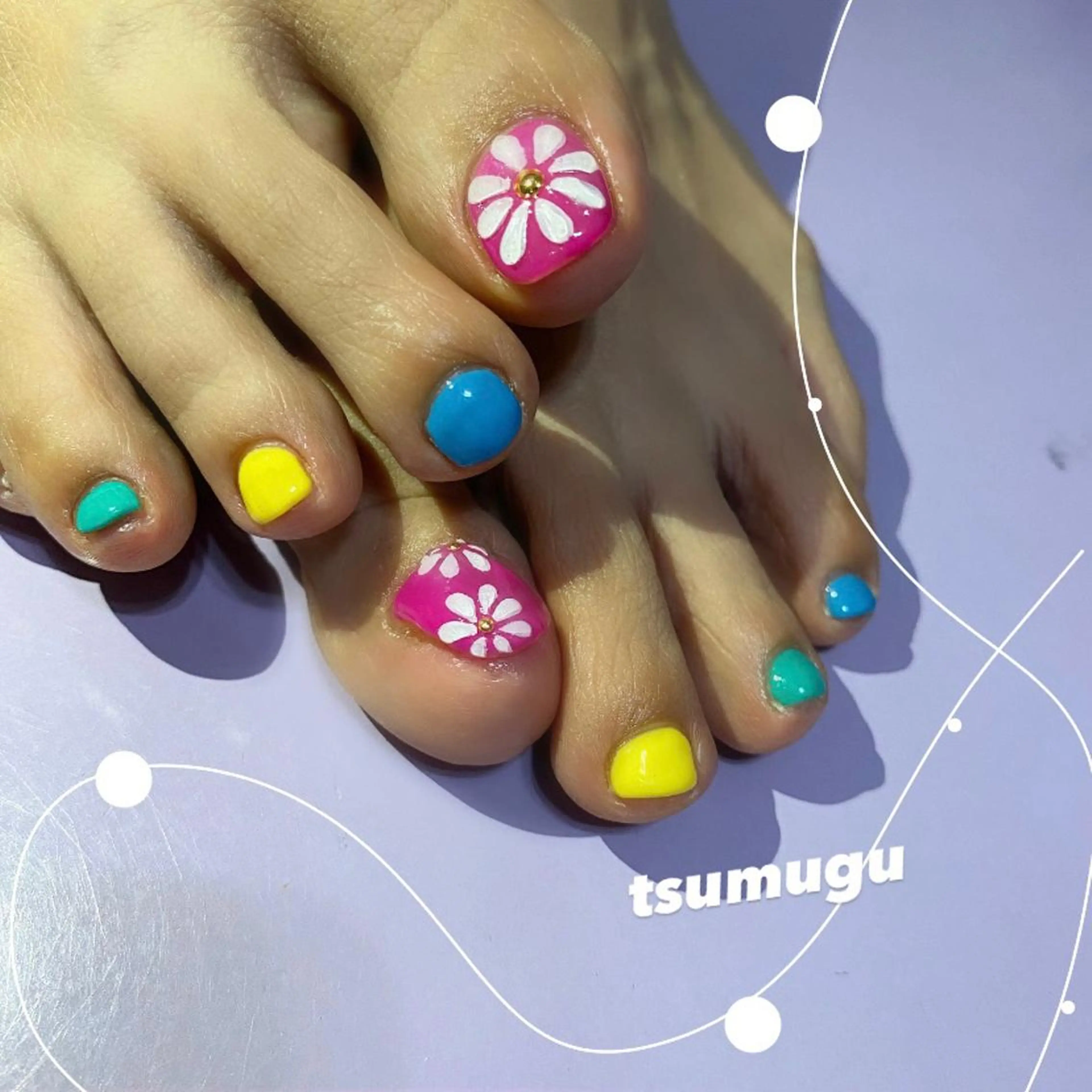 ネイル フットネイル ジェルネイル シンプルネイル つむぐ サロンのネイルデザイン