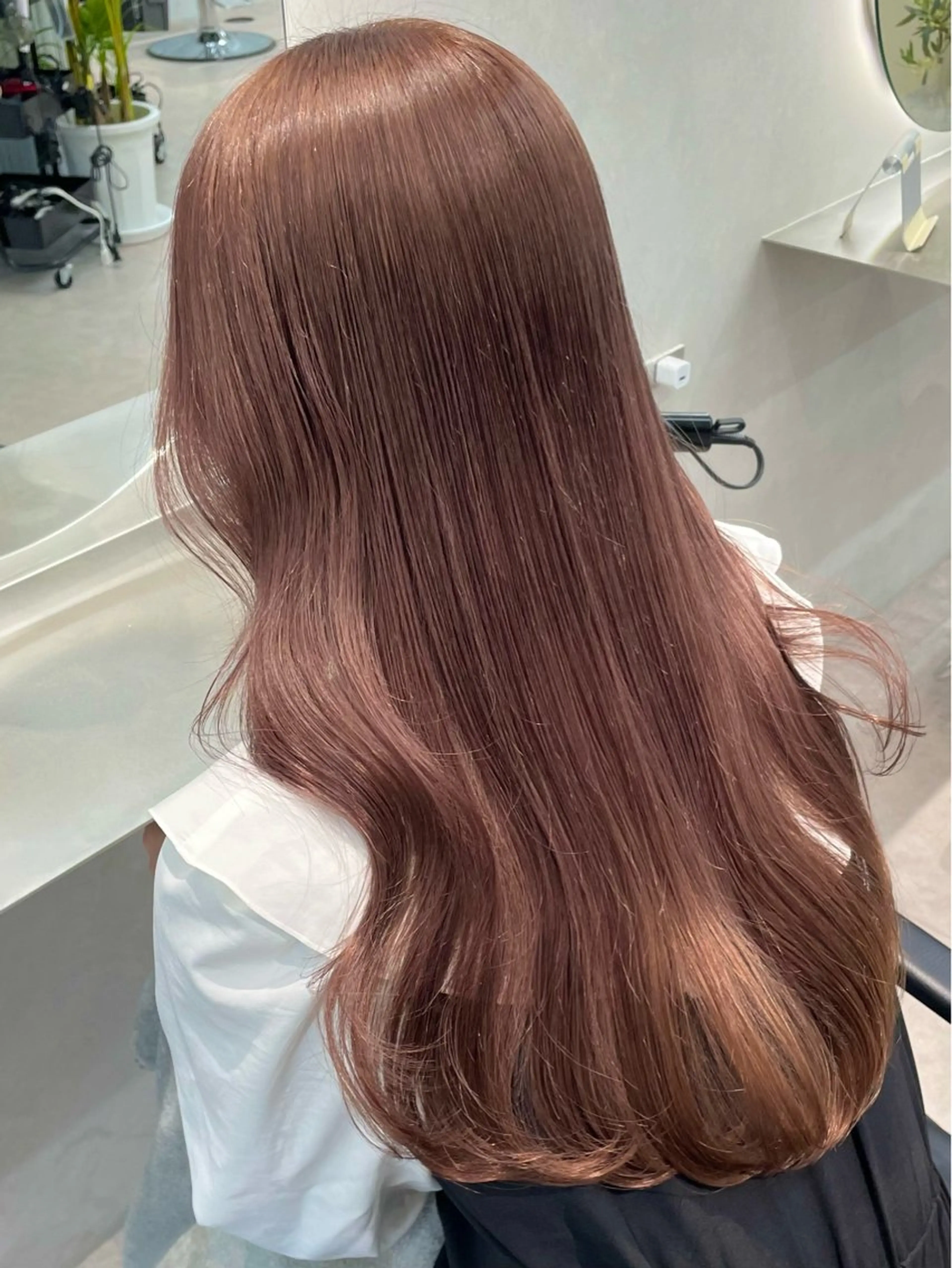 ロング ヘアカラー 🫧ミルクティー ブリーチRIKU🫧のヘアスタイル