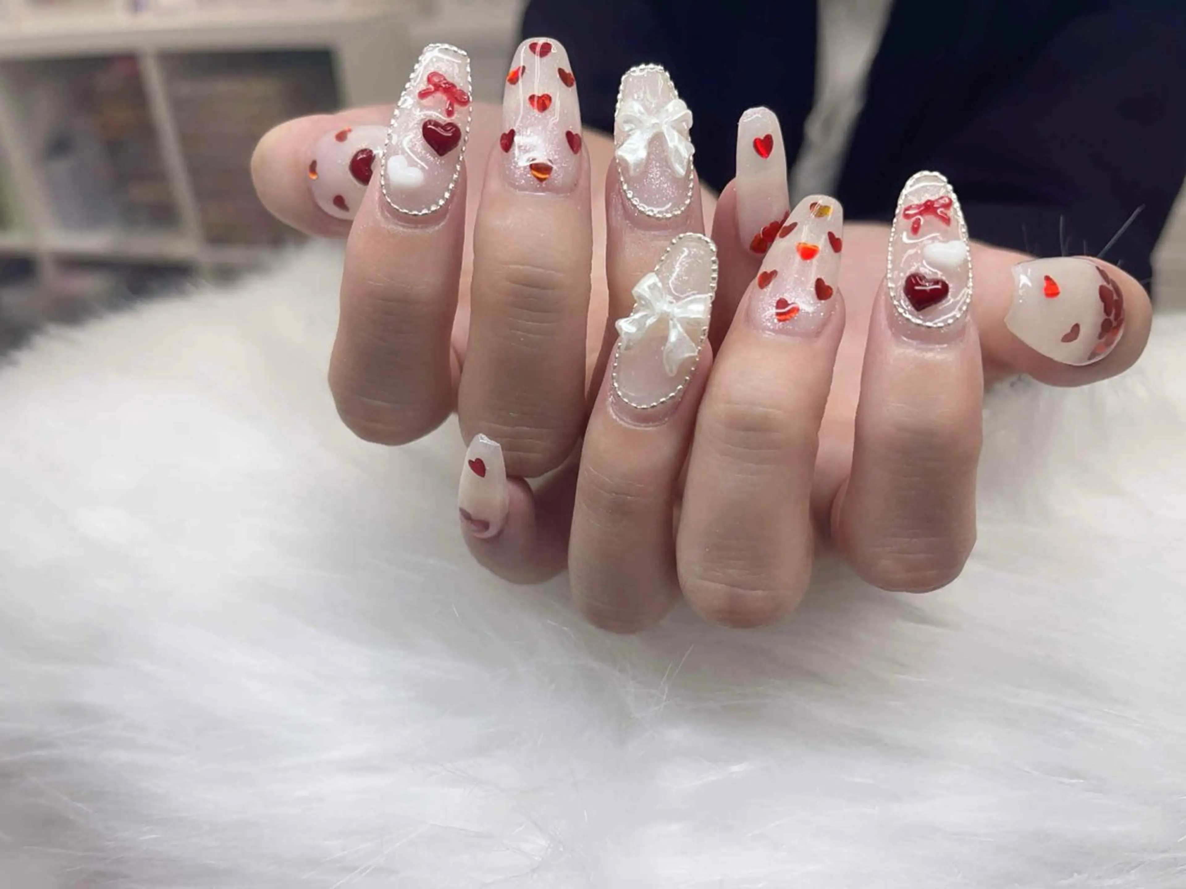 ネイル チークネイル フレンチネイル グラデーション キラキラネイル 韓国ネイル ハンドネイル Minette nailHuongのネイルデザイン