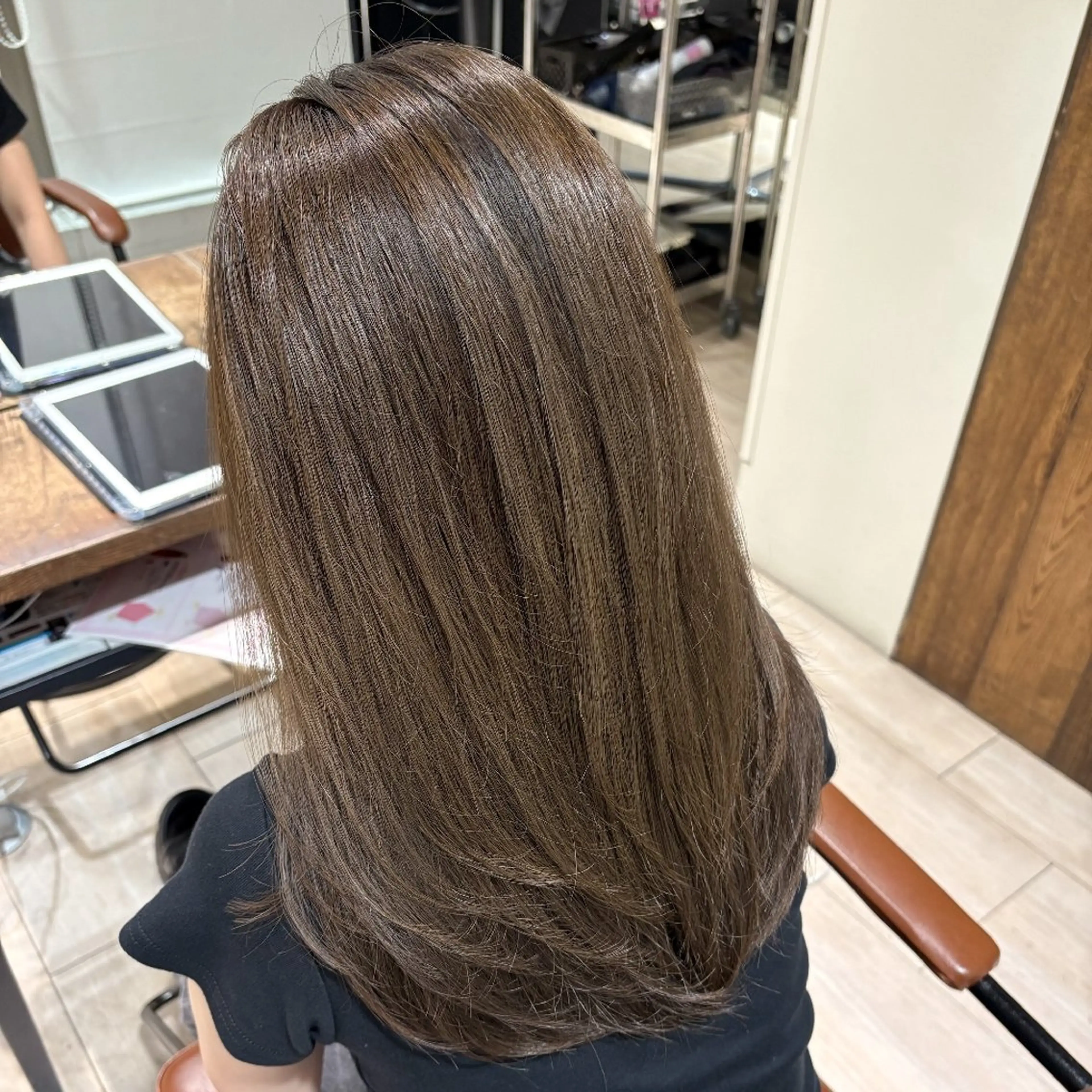 セミロング カット ヘアカラー トリートメント Nanako。/韓国 ハッシュカットのヘアスタイル