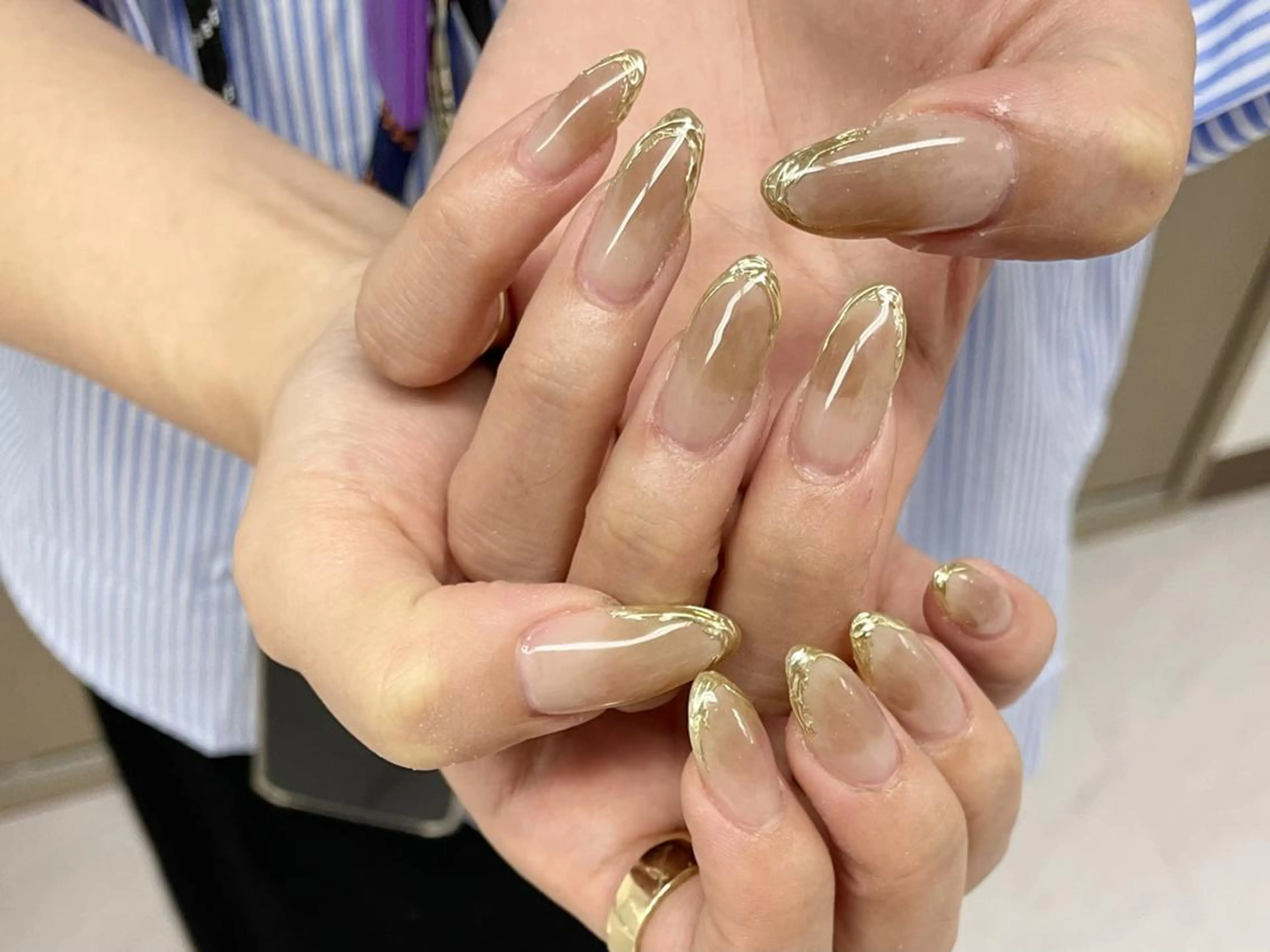 ネイル オーロラネイル チークネイル フットネイル フレンチネイル ガラスフレンチ ハンドネイル 大阪福島韓国束感まつ げ Sayaka🤍のマツエク・マツパデザイン