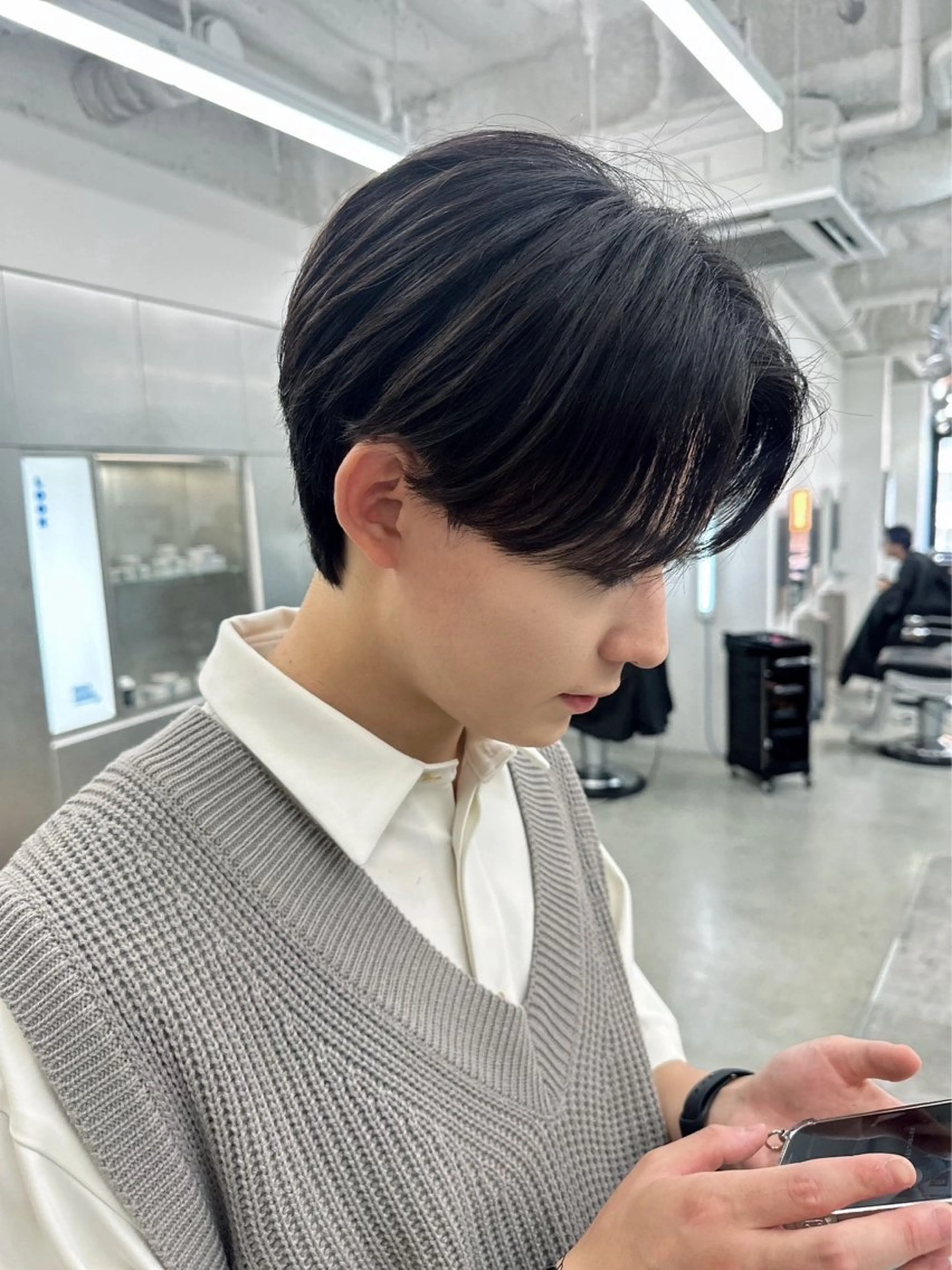ミディアム カラー パーマ ヘアアレンジ メンズ ミディアムパーマ センターパート メンズパーマ ニュアンスパーマ メンズ特化酒井翔太 /メンズカット/名駅のヘアスタイル