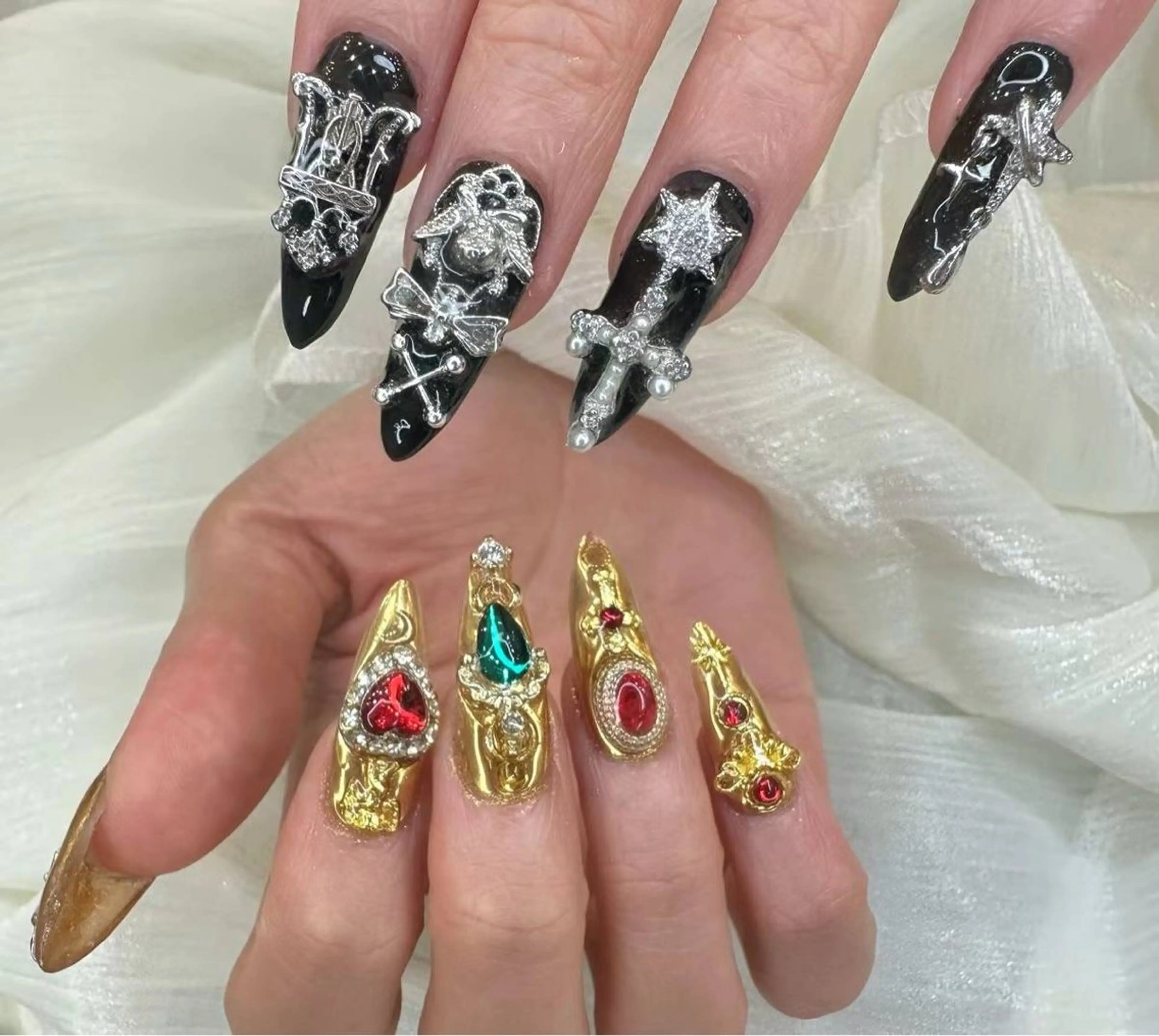 ネイル アートネイル フラワーネイル フットネイル ジェルネイル ゴールド Babarla Nailのネイルデザイン