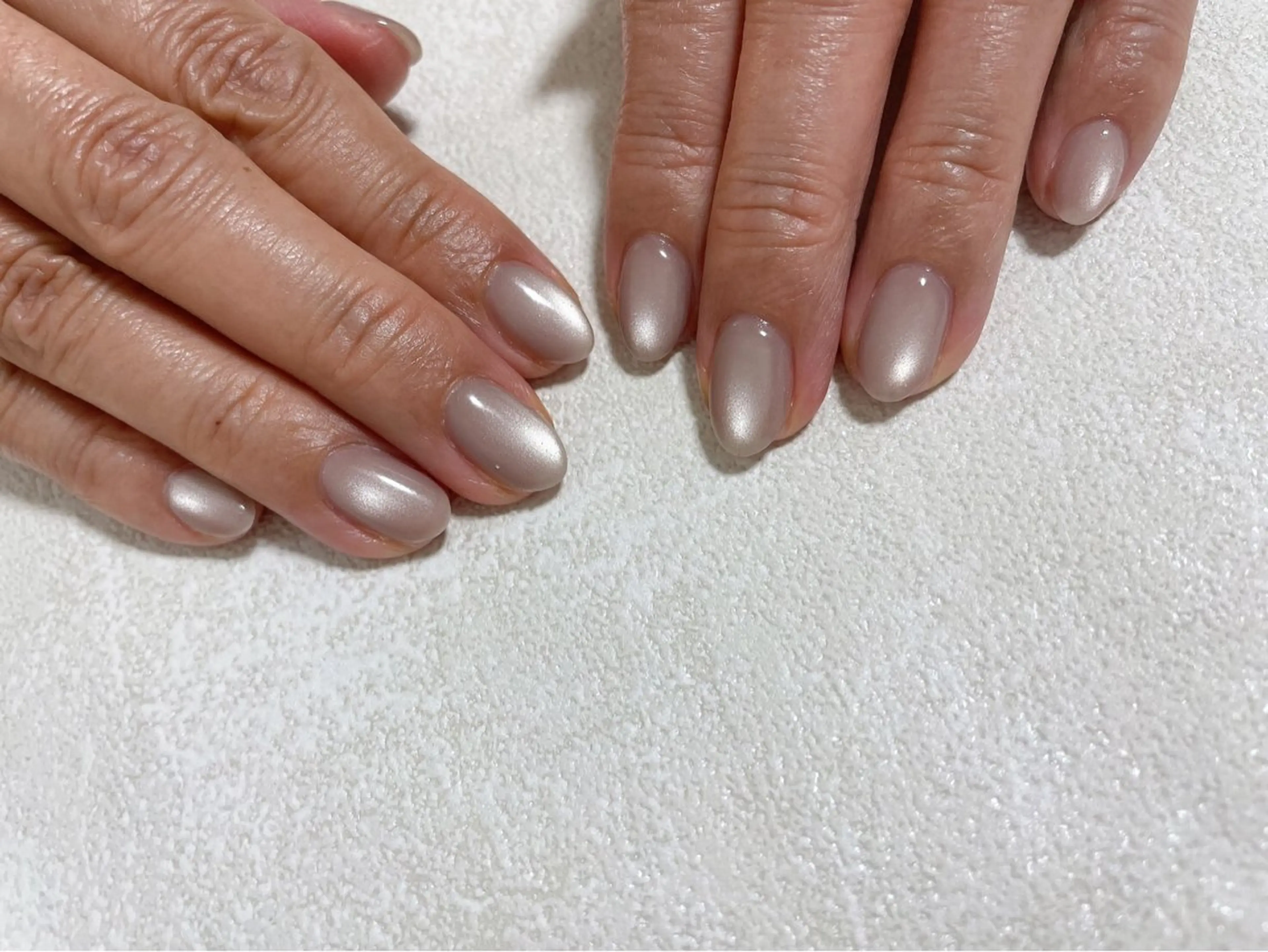 ネイル オーロラネイル フットネイル フレンチネイル ジェルネイル マグネットネイル ハンドネイル mogunail &blowのネイルデザイン